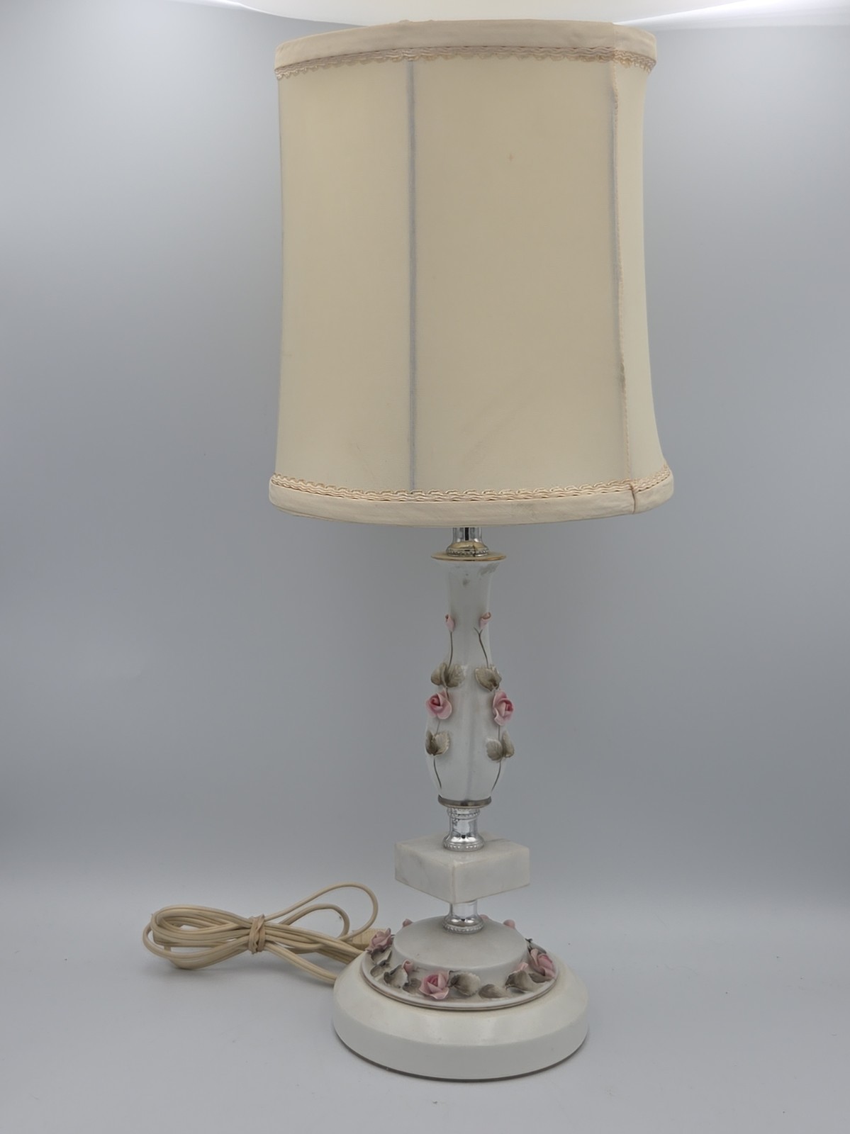 Antique Hand Painted Capodimonte Italian Porcelain Flower Lamp 