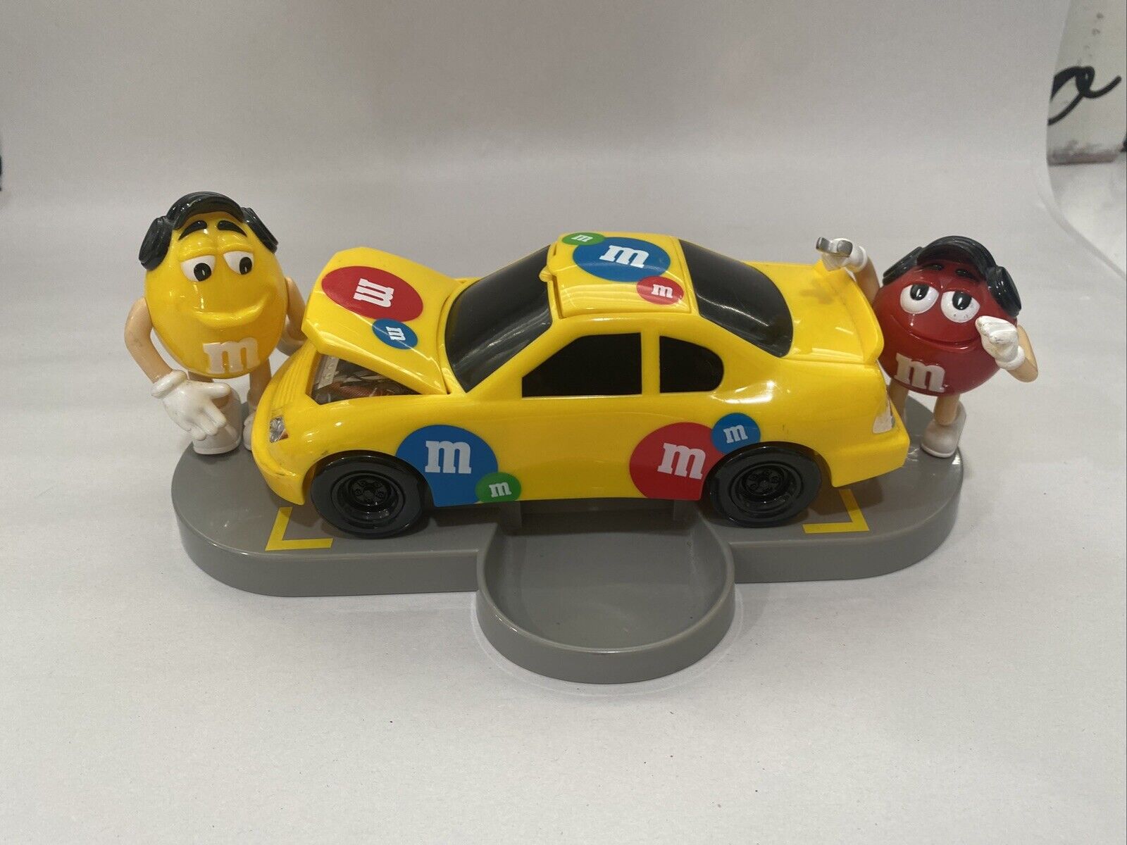 M&M\'s Under The Hood Candy Dispenser Yellow Race Car Working