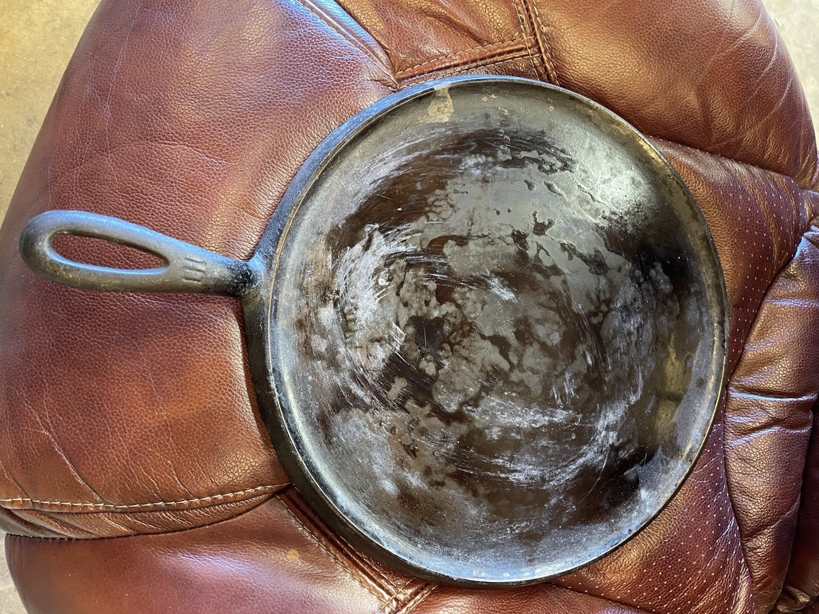 Vintage 10” Cast Iron Griddle