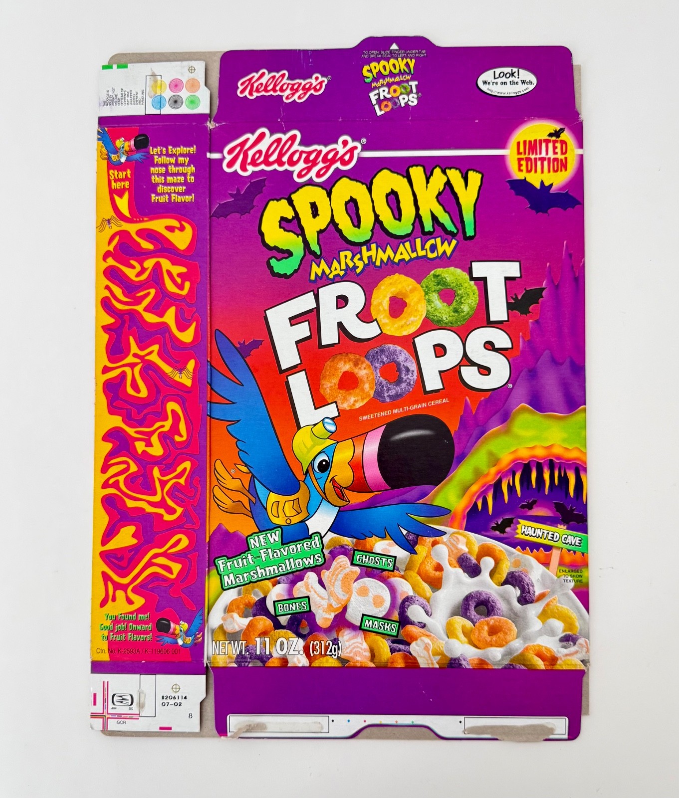 Vintage 2002 Kellogg\'s Spooky Marshmallow Froot Loops Cereal Box Halloween