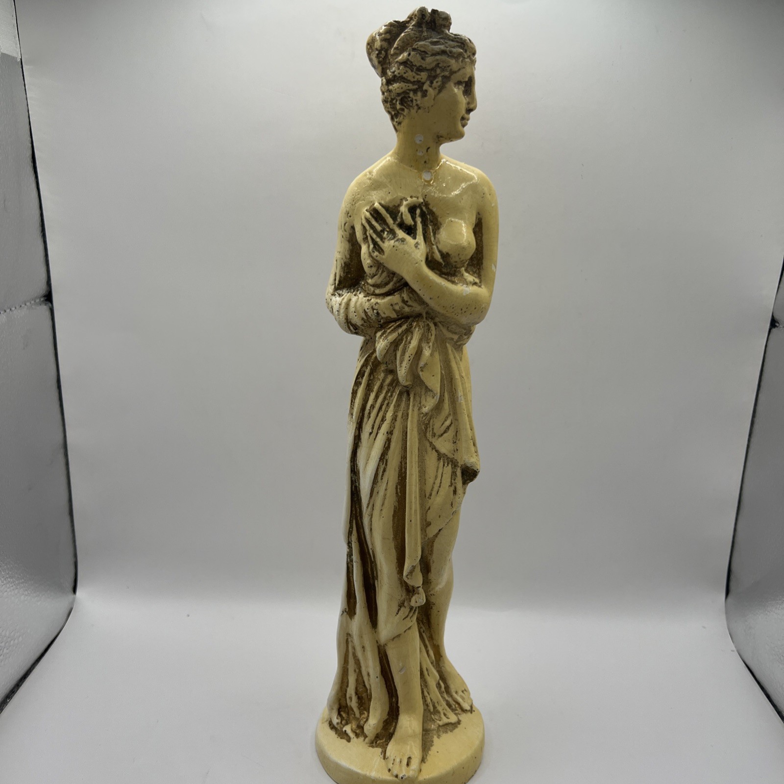 Vintage Sculpture Statue Nude Woman 12” Resin Goddess Vintage Sculpture Statue Nude Woman 12” Resin Goddess