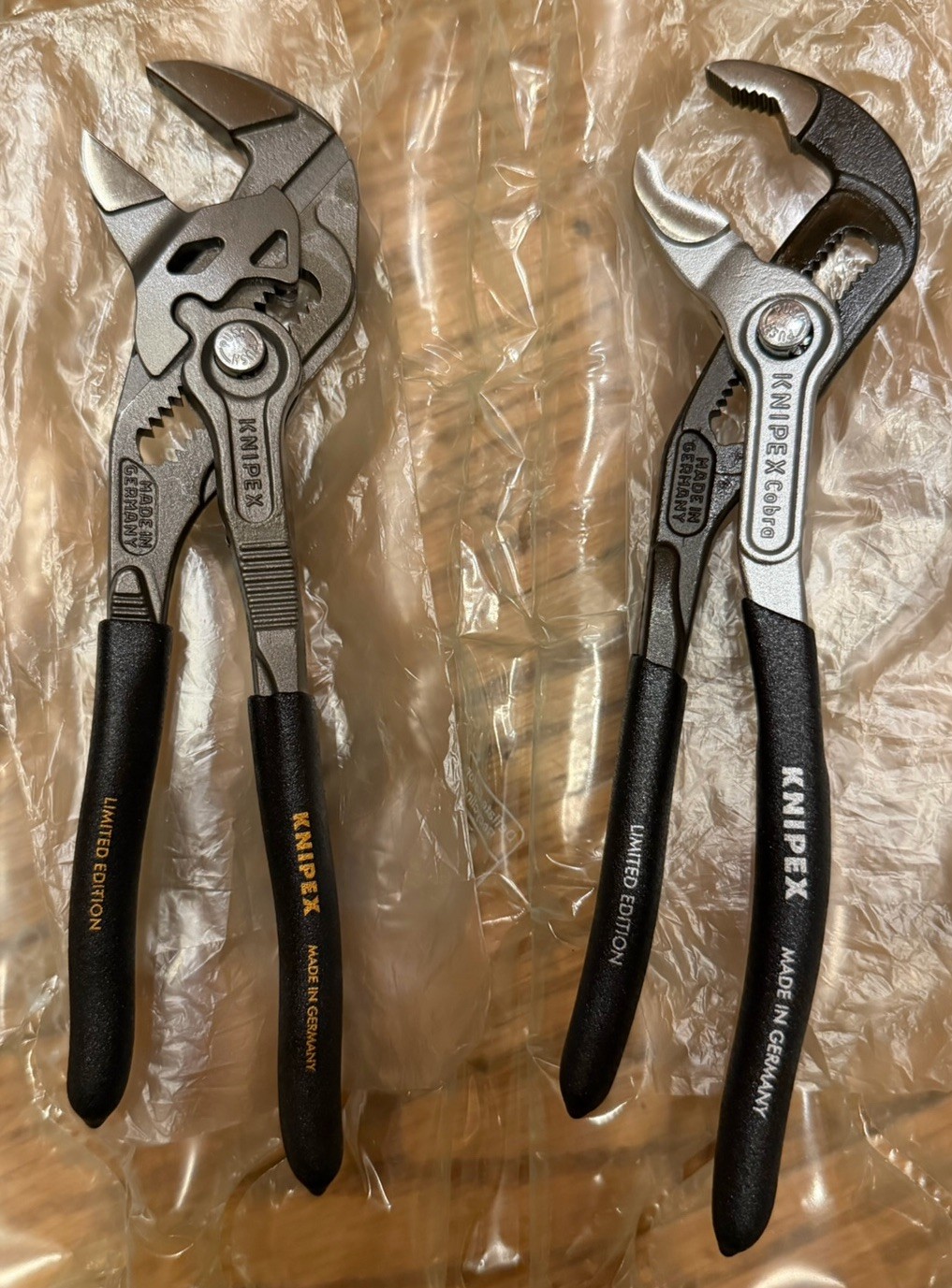 Limited Edition Knipex Pliers Wrench 86-01-180 AND Cobra 87-99-180 Black XMAS