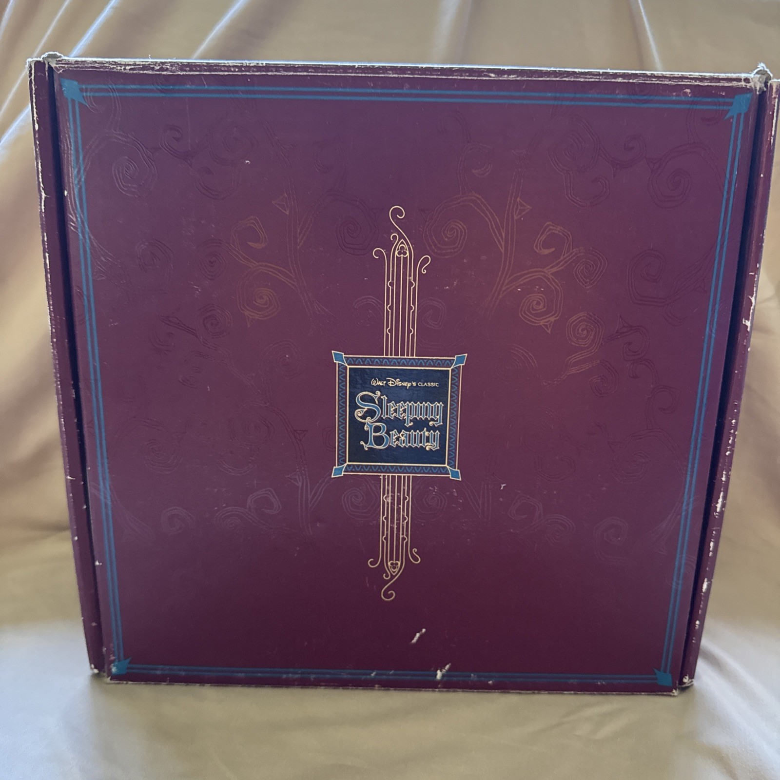 Vintage Disney Sleeping Beauty Once Upon A Dream 3d Plate With Box, Stand & COA