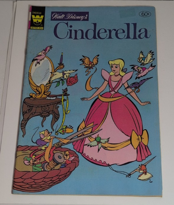 VINTAGE 1982 WHITMAN WALT DISNEY\'S CINDERELLA COMIC BOOK VINTAGE 1982 WHITMAN WALT DISNEY\'S CINDERELLA COMIC BOOK