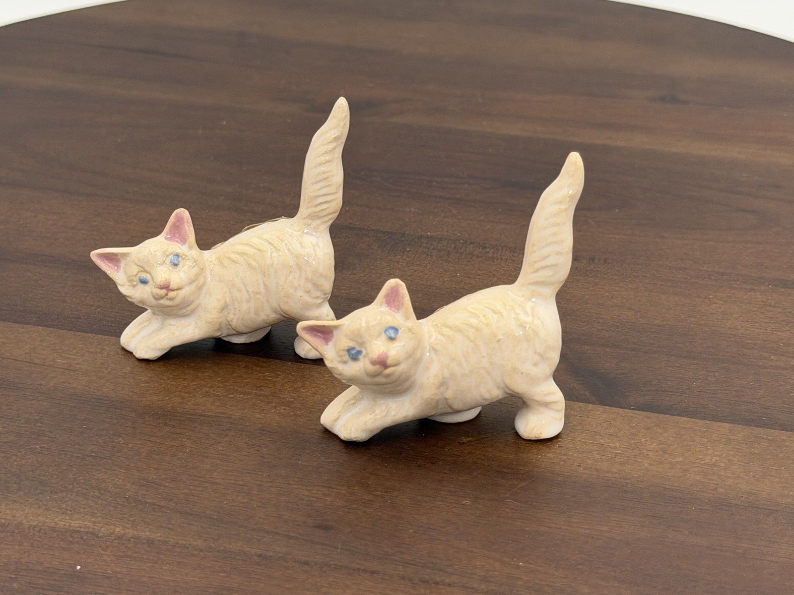 Rosemeade Pottery Miniature White Kitten Figurines ~ RARE