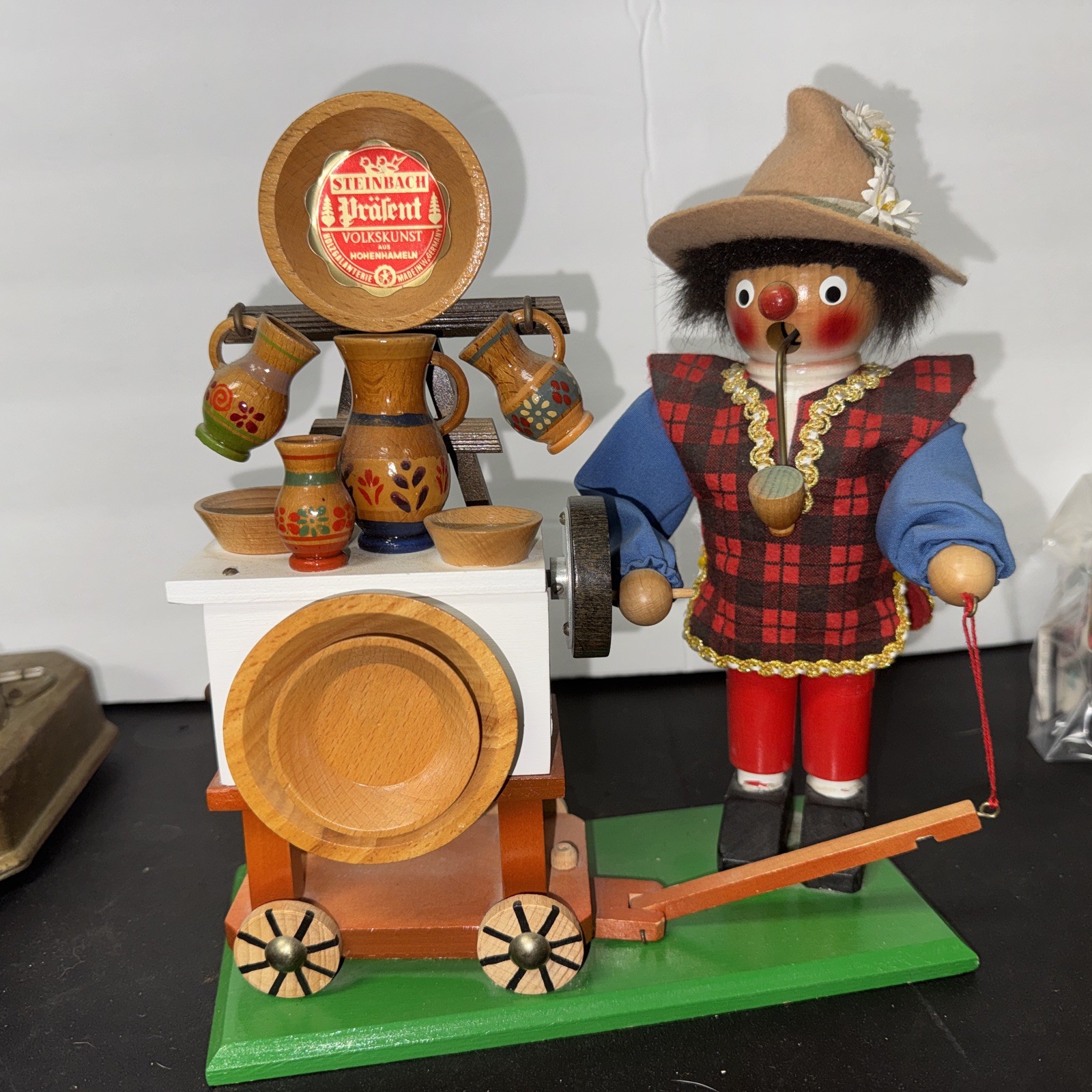Steinbach Volkskunst Nutcracker SMOKER German Reuge Musical Food Pottery Peddler Steinbach Volkskunst Nutcracker SMOKER German Reuge Musical Food Pottery Peddler