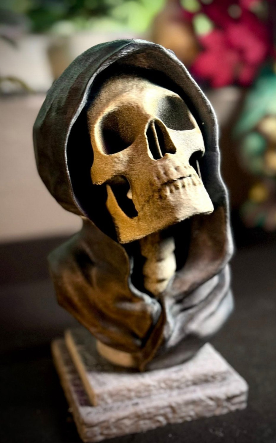 {Unpainted} Hooded Skull Statue and Bookends