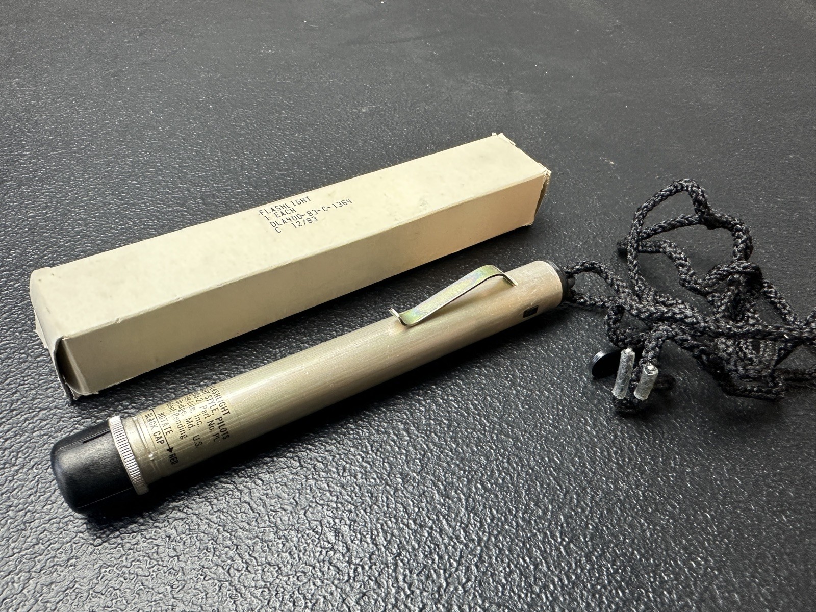 Vintage U.S. Military Pilots Cockpit Penlight Flashlight MS21998-2 NIB 1983