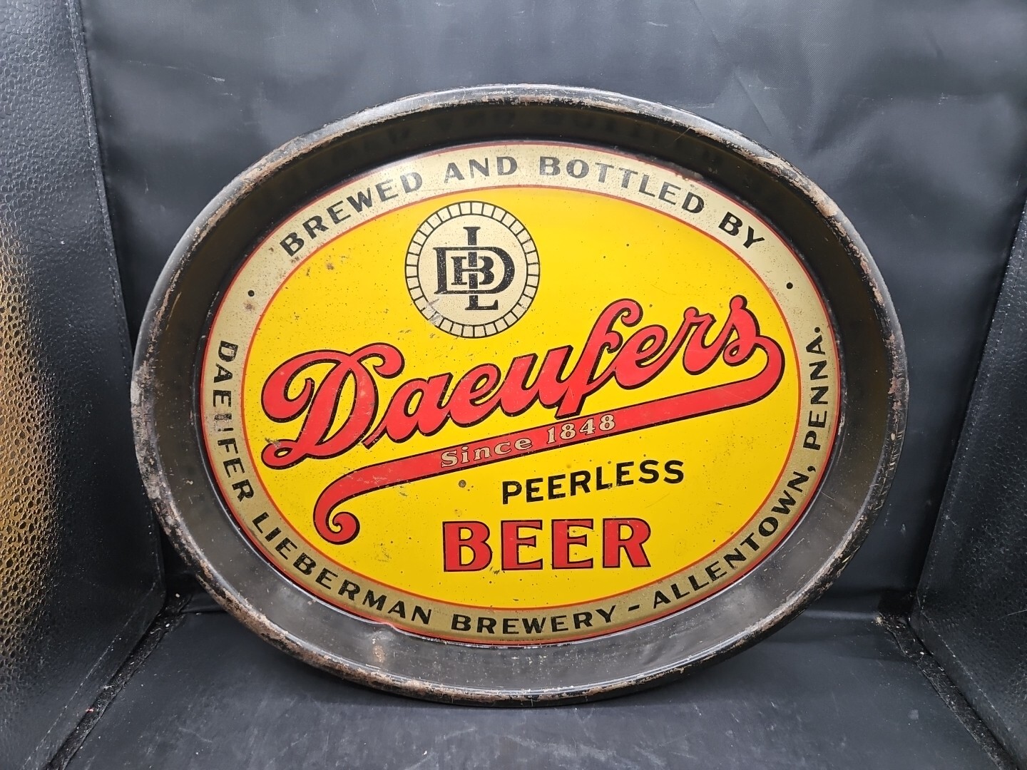 Vintage Daeufer-Lieberman Oval Brewery Tray Allentown, PA 1930\'s Vintage Daeufer-Lieberman Oval Brewery Tray Allentown, PA 1930\'s