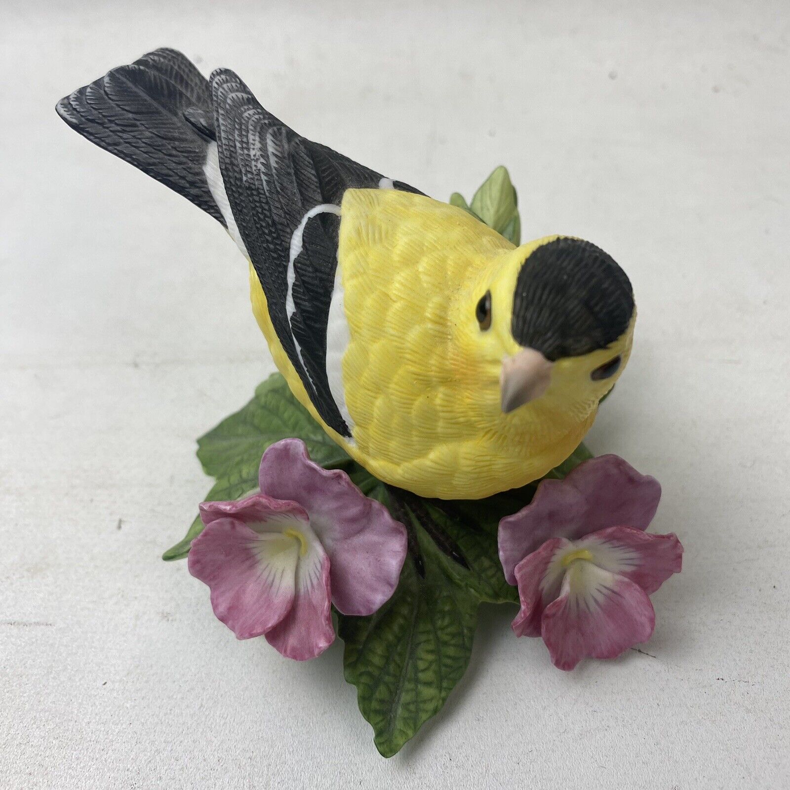 Lenox Collection American Goldfinch Porcelain Bird Figurine Pre-Owned