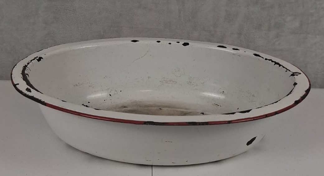 Vtg Large Enamelware Basin Oval Wash Bowl Tub White Bath Farmhouse Rustic Decor