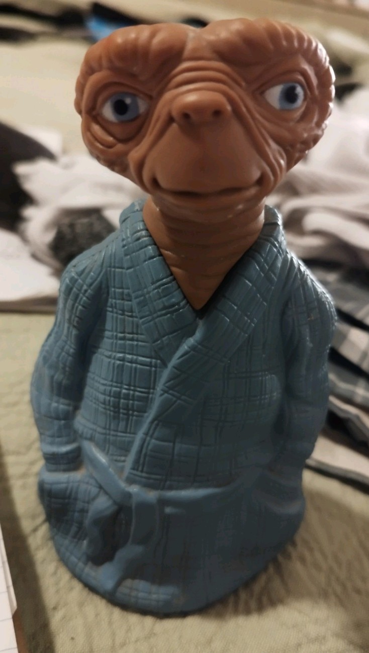 Vintage E.T. The Extra-Terrestrial Bubble Bath Bottle 1982 Avon Universal Studio