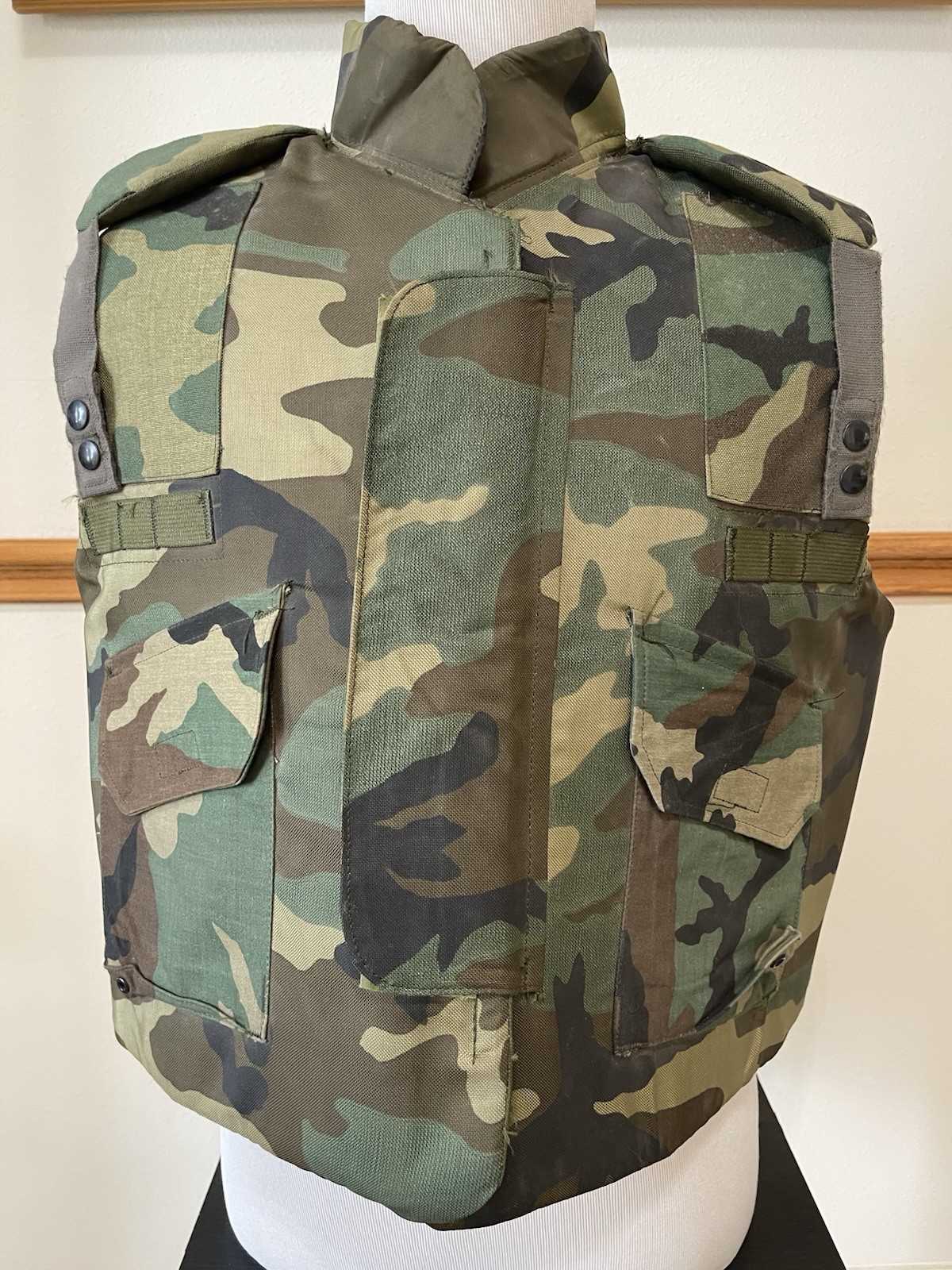 US MILITARY US GI WOODLAND CAMOFLAUGE FRAGMANTATION VEST VINTAGE COLLECTIBLE