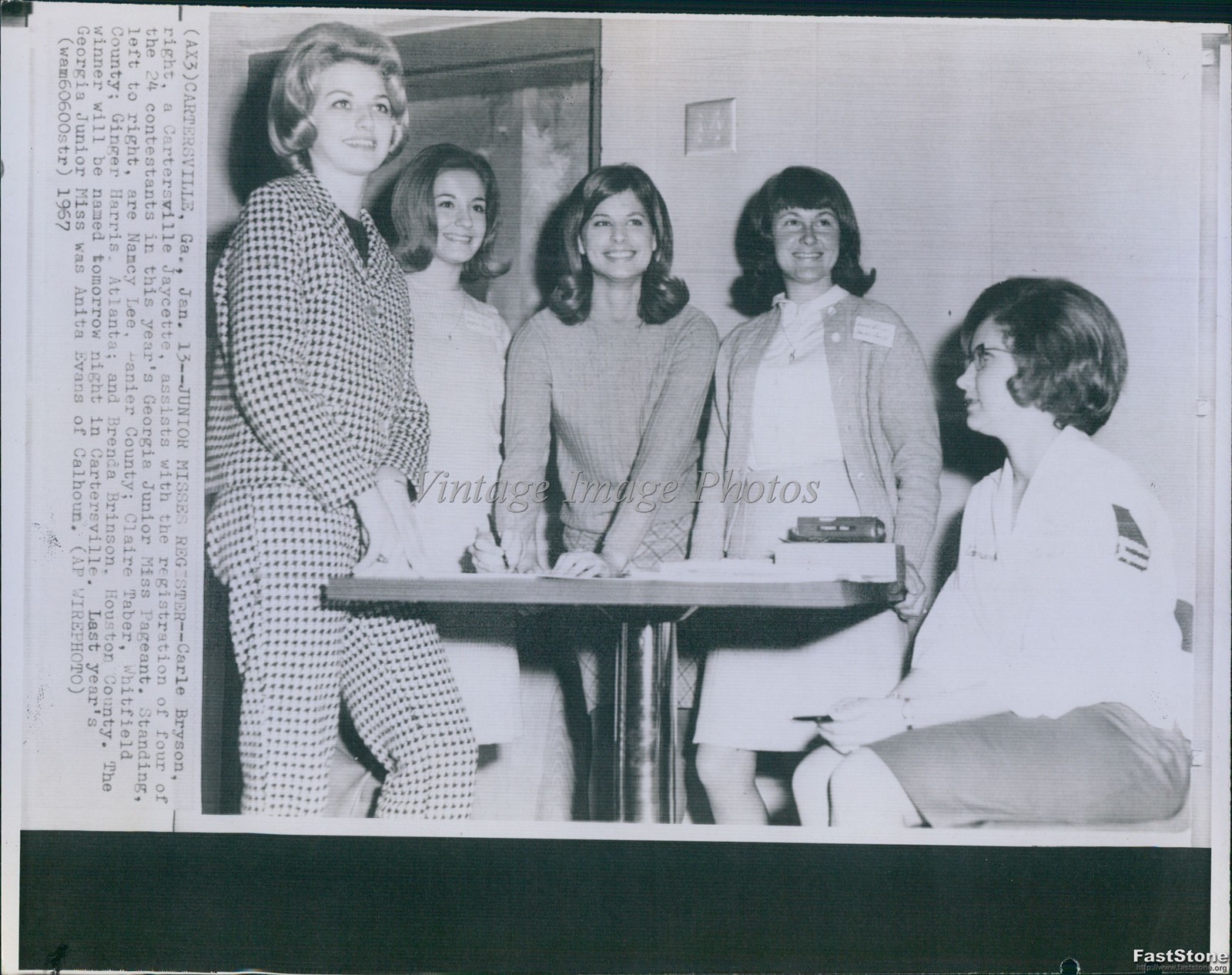 1957 Cartersville Georgia Junior Miss Pageant Wirephoto Vintage 6x8
