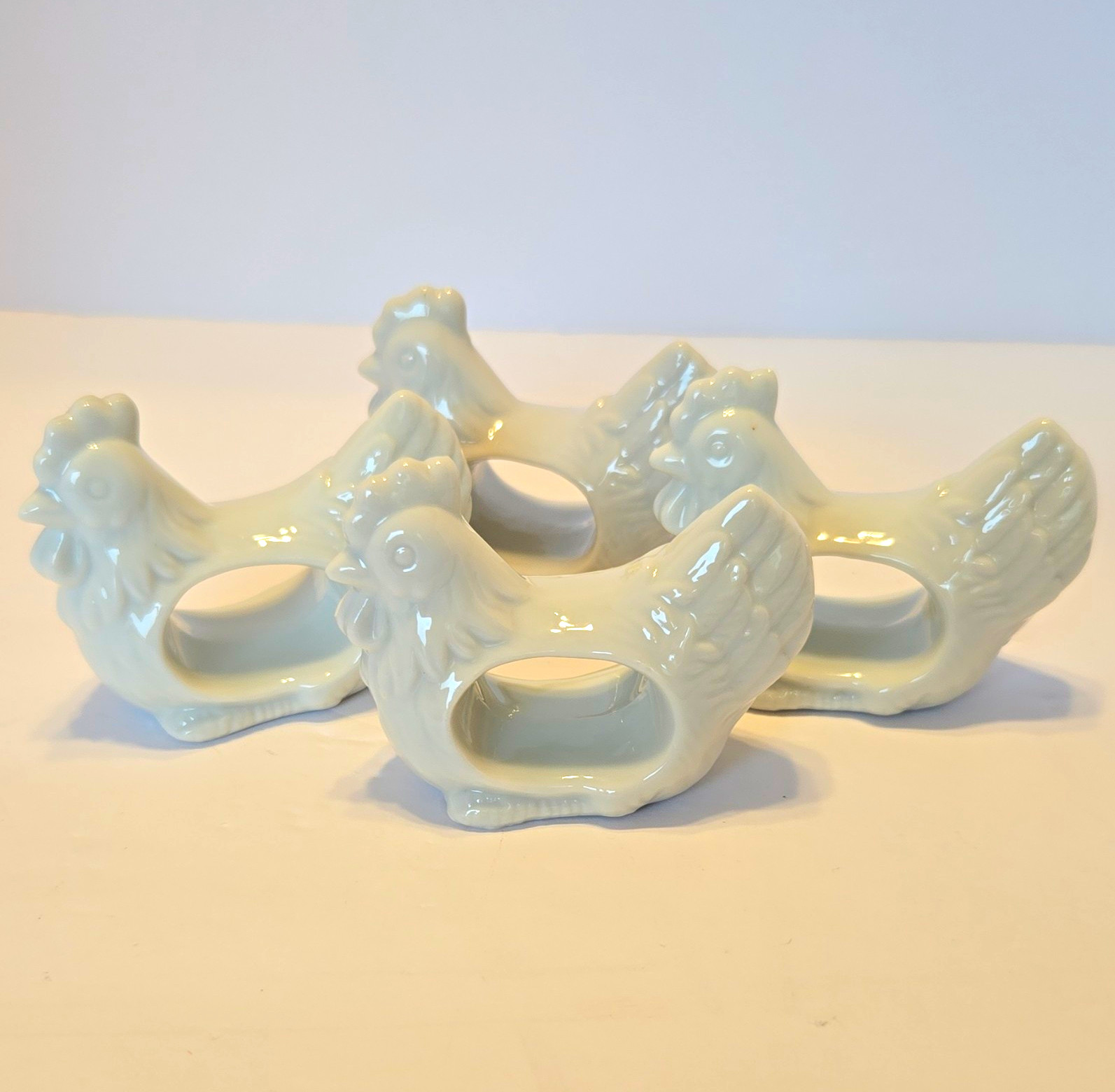 Vtg White Ceramic Chicken Hen Napkin Rings Set of 4 Farmhouse Cottage Core Gloss
