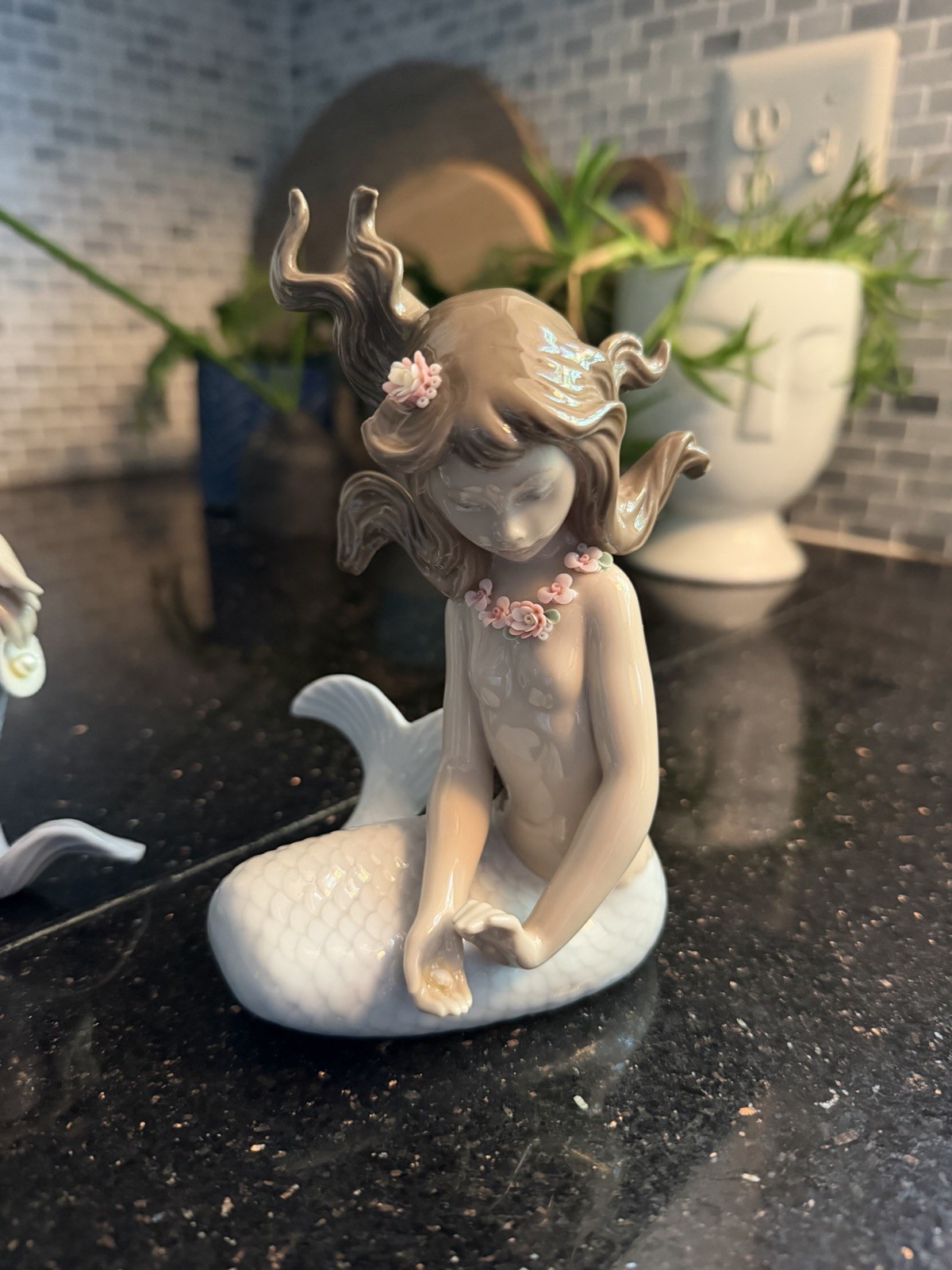 Retired Lladró Porcelain MERMAID Figure #1415 - NOTE MISSING PEARL IN HAND
