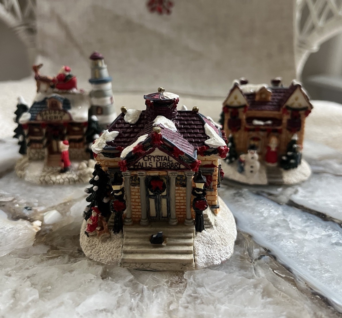 Vintage Crystal Falls Village Miniature Library Lighthouse House Lot 3 1995