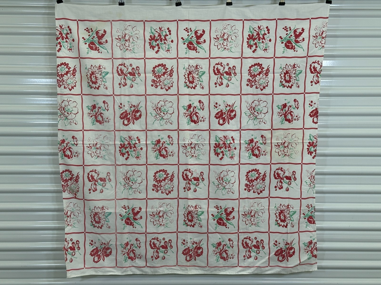 Vintage Red Green/Blue Floral Hibiscus Roses Card Table Tablecloth Topper Mid