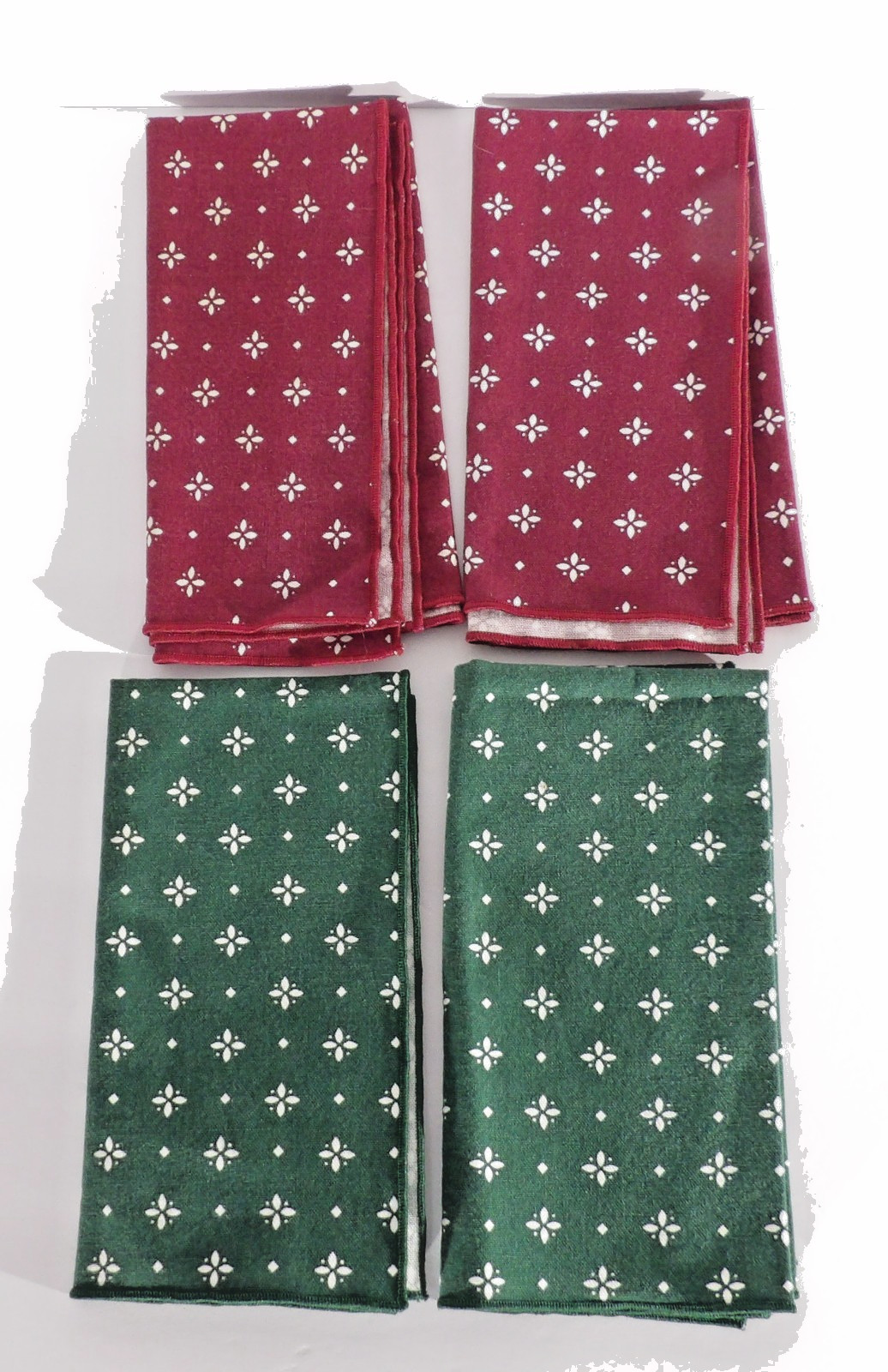 Lot of 4 Longaberger Woven Traditions Cloth Napkins Heritage Green & Red
