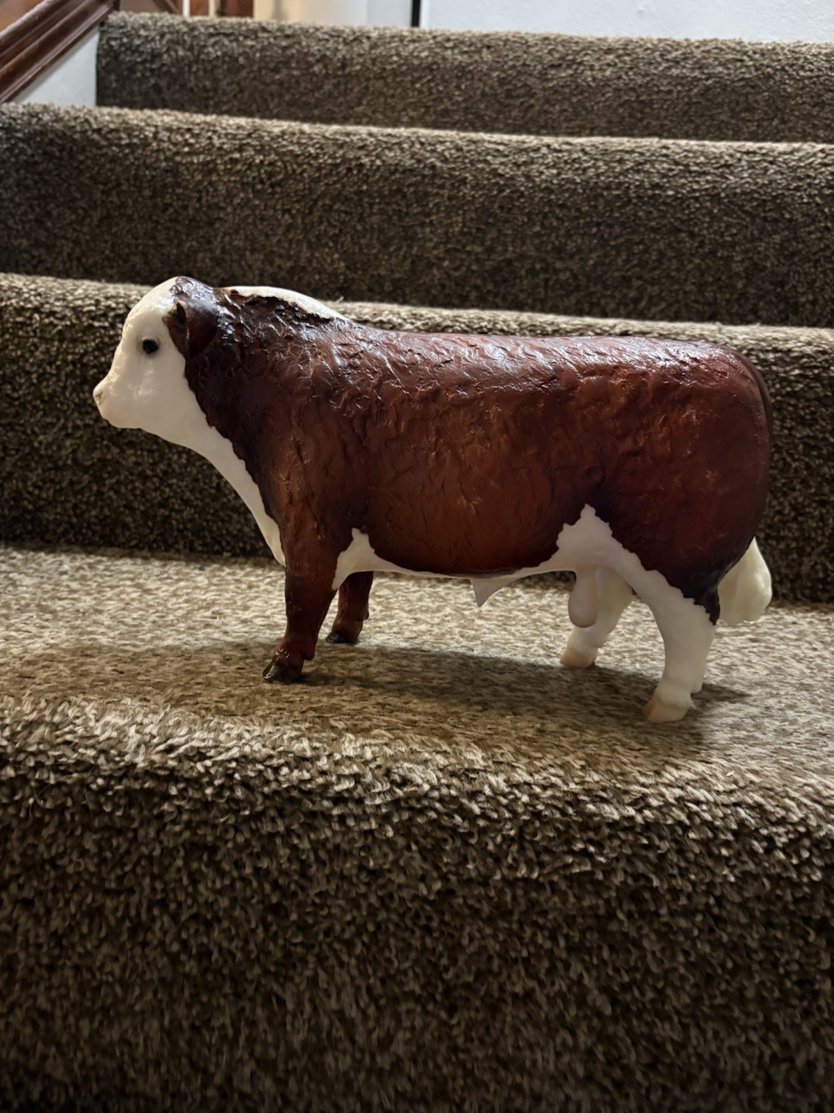 Breyer Hereford Bull #1733 Pre-Owned Breyer Hereford Bull #1733 Pre-Owned