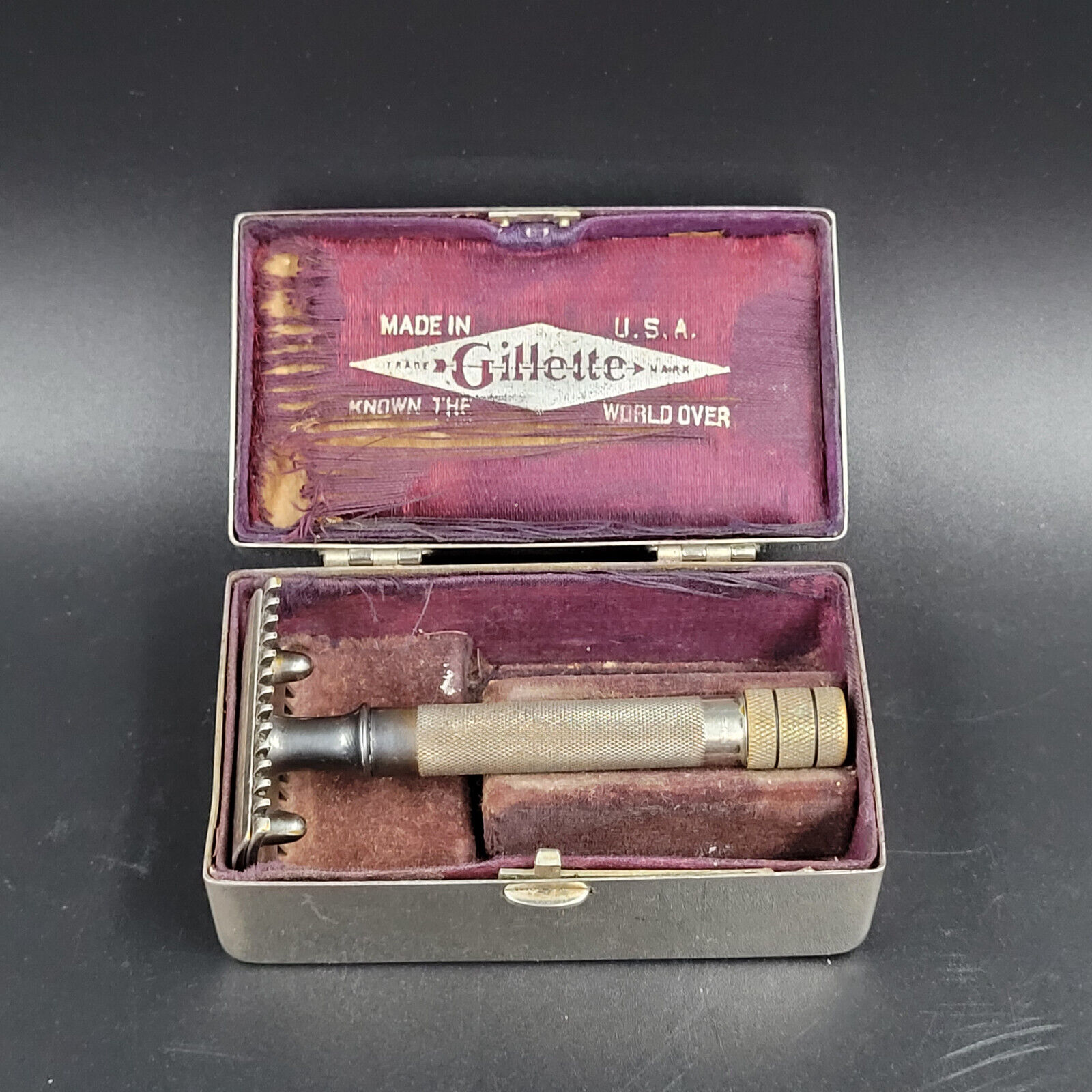 Antique 1920 Gillette Single Ring Open Comb Safety Razor Serial N357695 w/ Case