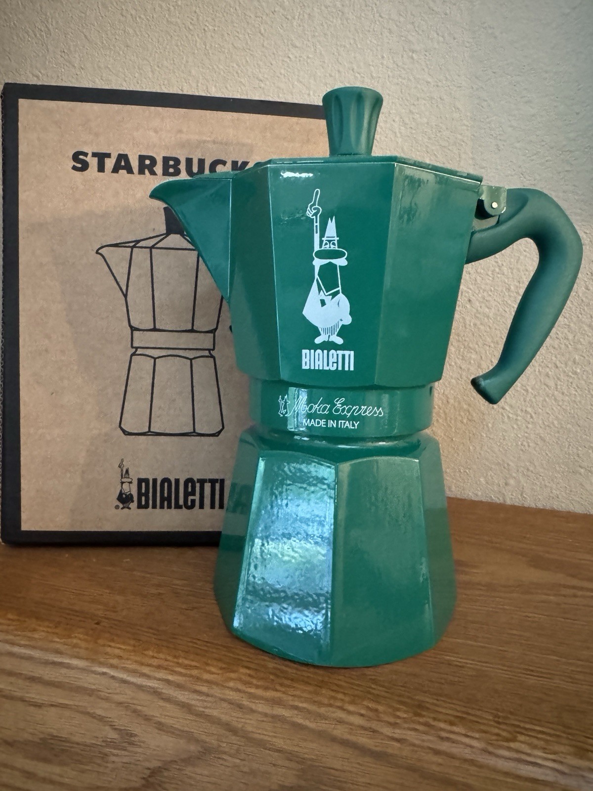 NEW In BOX  Starbucks x Bialetti Italy Limited Edition 2026 Moka Coffee Pot