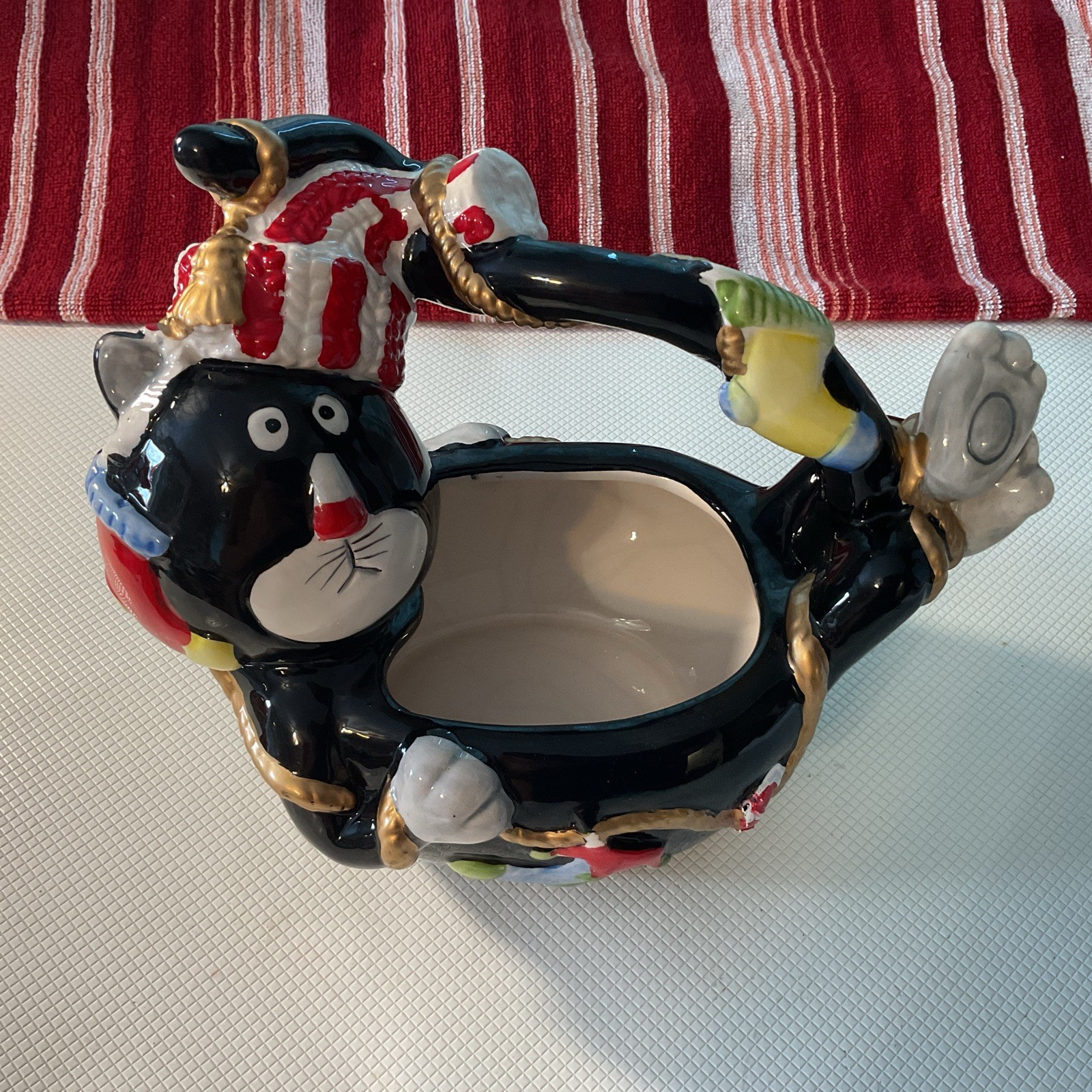 Vintage WCL Pottery Christmas Black Cat Tangled Up Planter Candy Dish Tabletop
