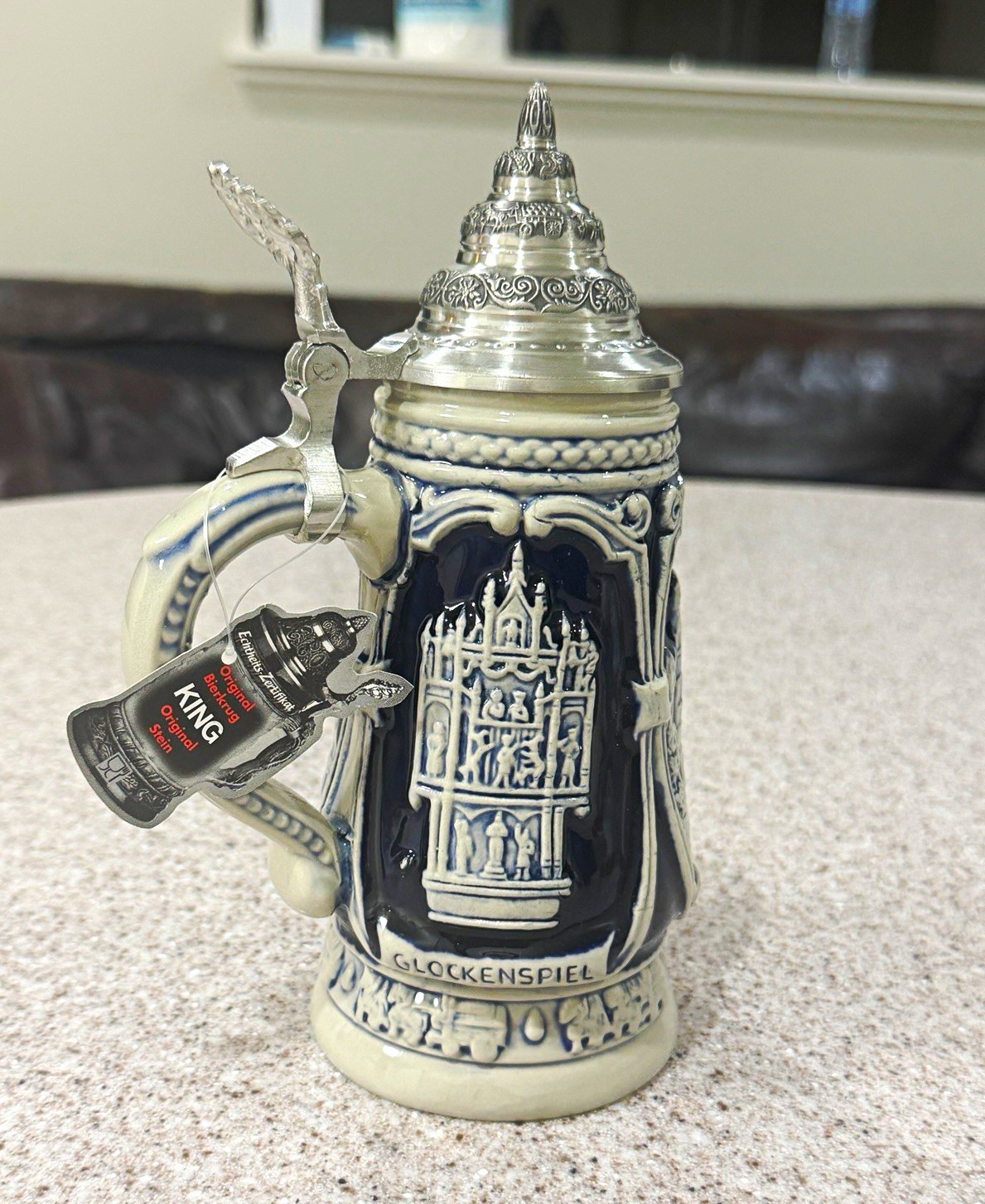 German Lidded Beer Stein Metal Lid Relief City Scenes München Hofbräuhaus