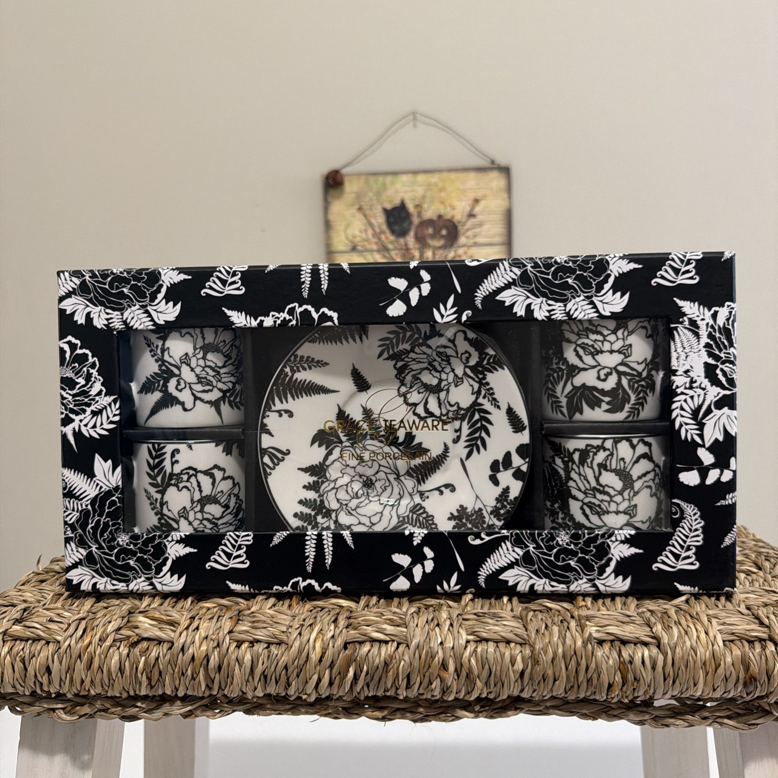 NWT~Grace Teaware Fine Porcelain 8 Piece Black & White Floral Gift Set.