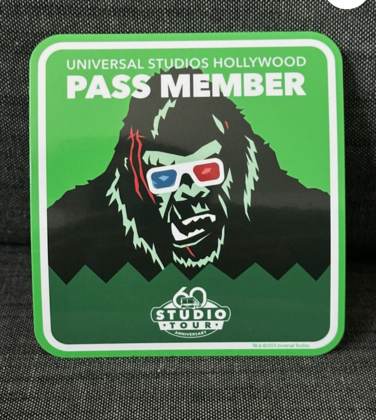 Universal Studios Hollywood KING KONG Annual Pass Holder Magnet NEW