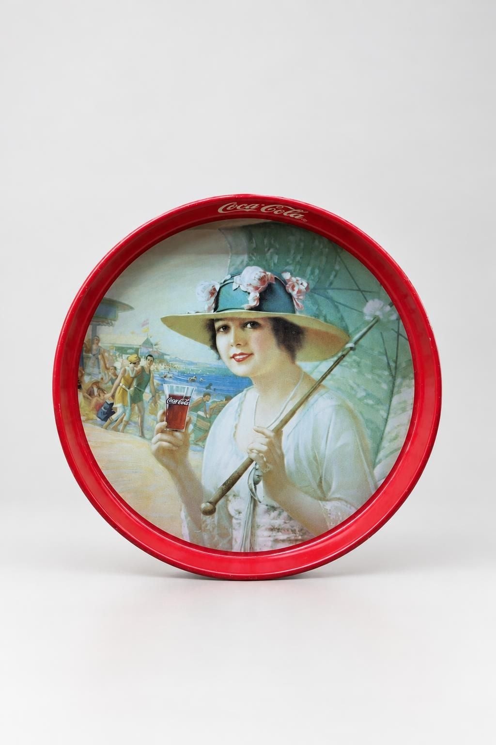Coca Cola Vintage Round Serving Tray Beach Scene Woman With Parasol