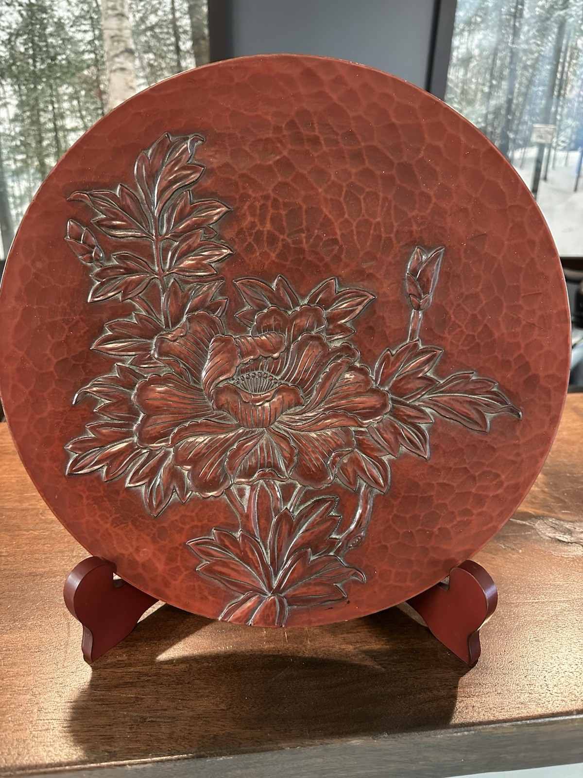 Vintage Japanese Kamakura-bori style hand-carved wooden lacquer Plate & Stand. Vintage Japanese Kamakura-bori style hand-carved wooden lacquer Plate & Stand.