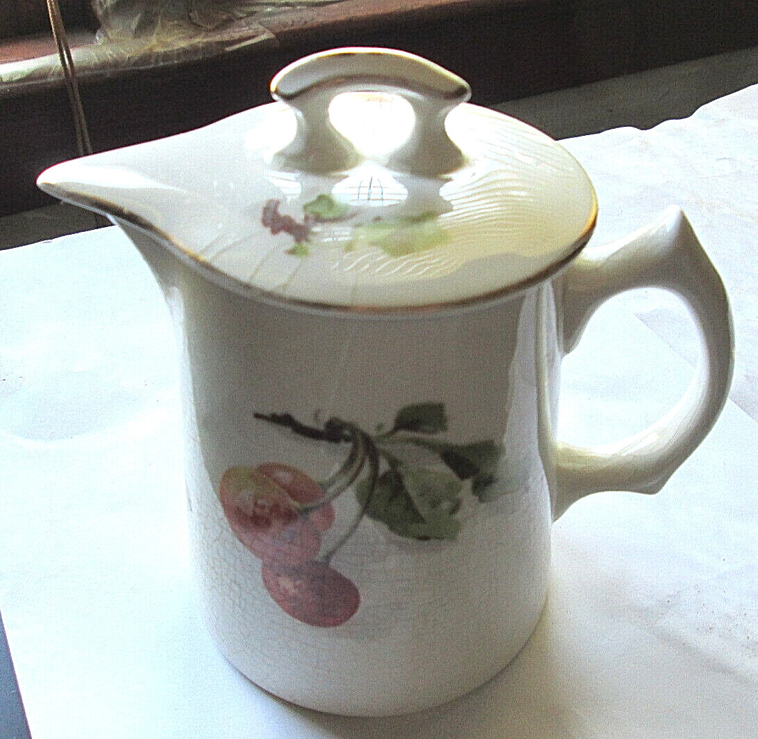EDWIN M. KNOWLES CHINA CO. WHITE PORCELAIN CREAMER & LID, CHERRIES ON STEM, USED EDWIN M. KNOWLES CHINA CO. WHITE PORCELAIN CREAMER & LID, CHERRIES ON STEM, USED