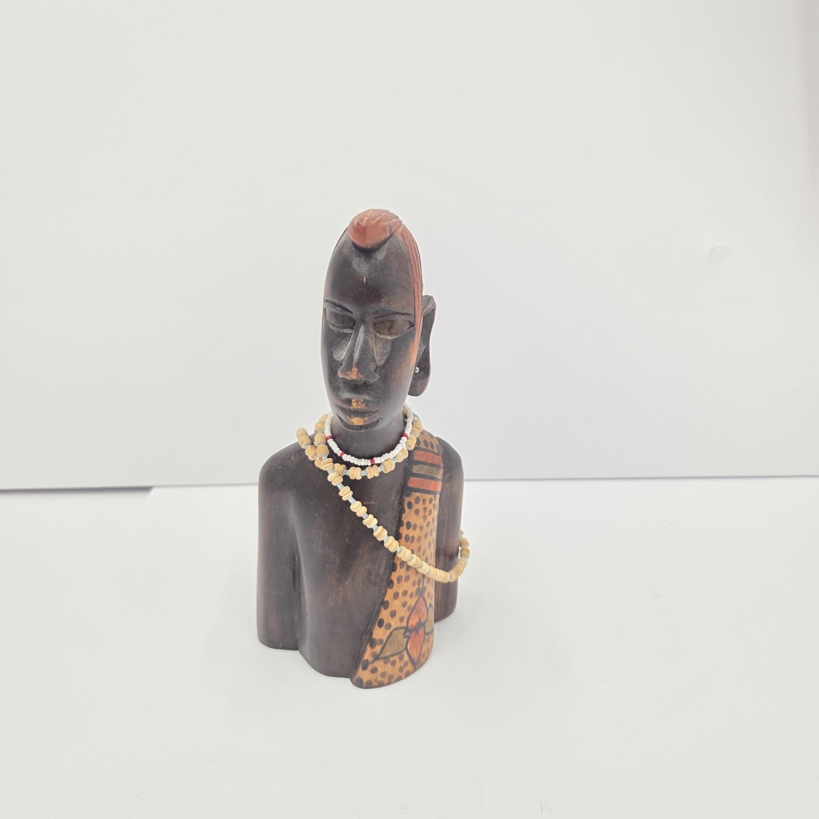 VTG Hand Carved Wood African Bust Sculpture Bead Necklace Painted Statue 8.5\ VTG Hand Carved Wood African Bust Sculpture Bead Necklace Painted Statue 8.5\