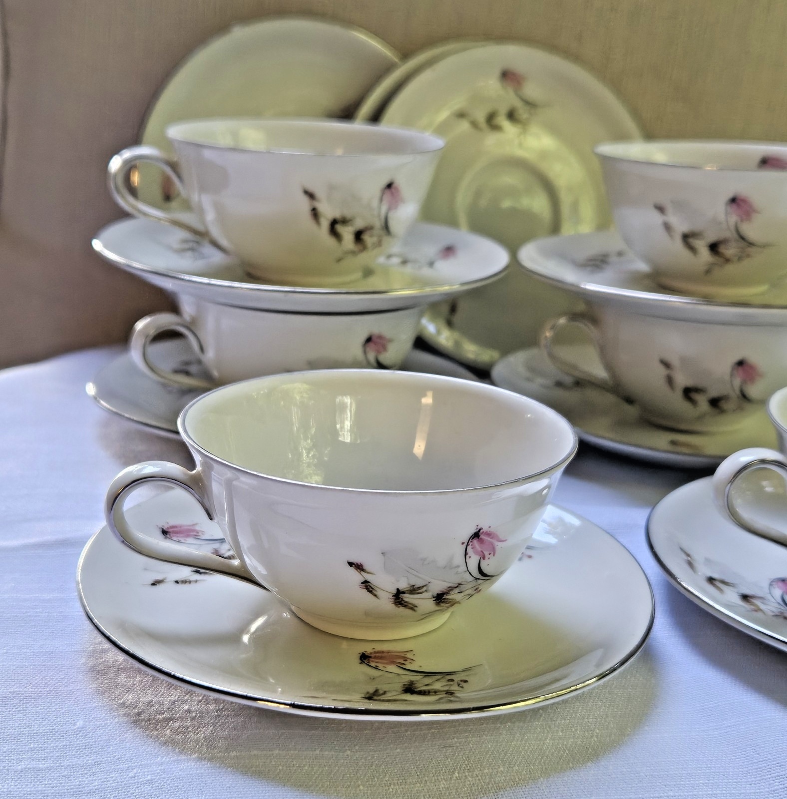 Royal Duchess Mountain Bell Demitasse 6 Cups & Saucer SET Bavaria Germany