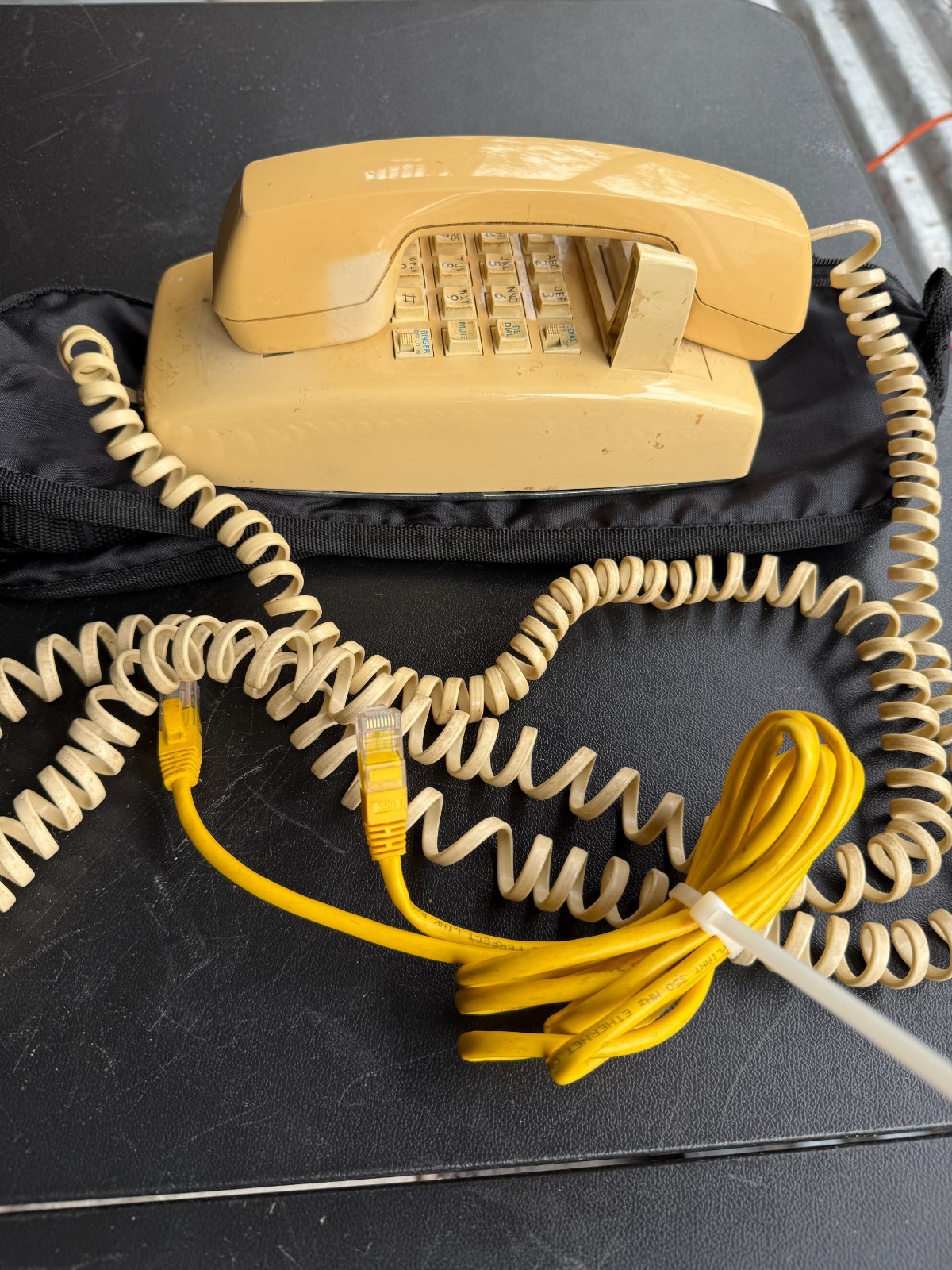 Vintage AT&T Beige Push Button Wall Desk Telephone Landline Phone CS2554BMPF