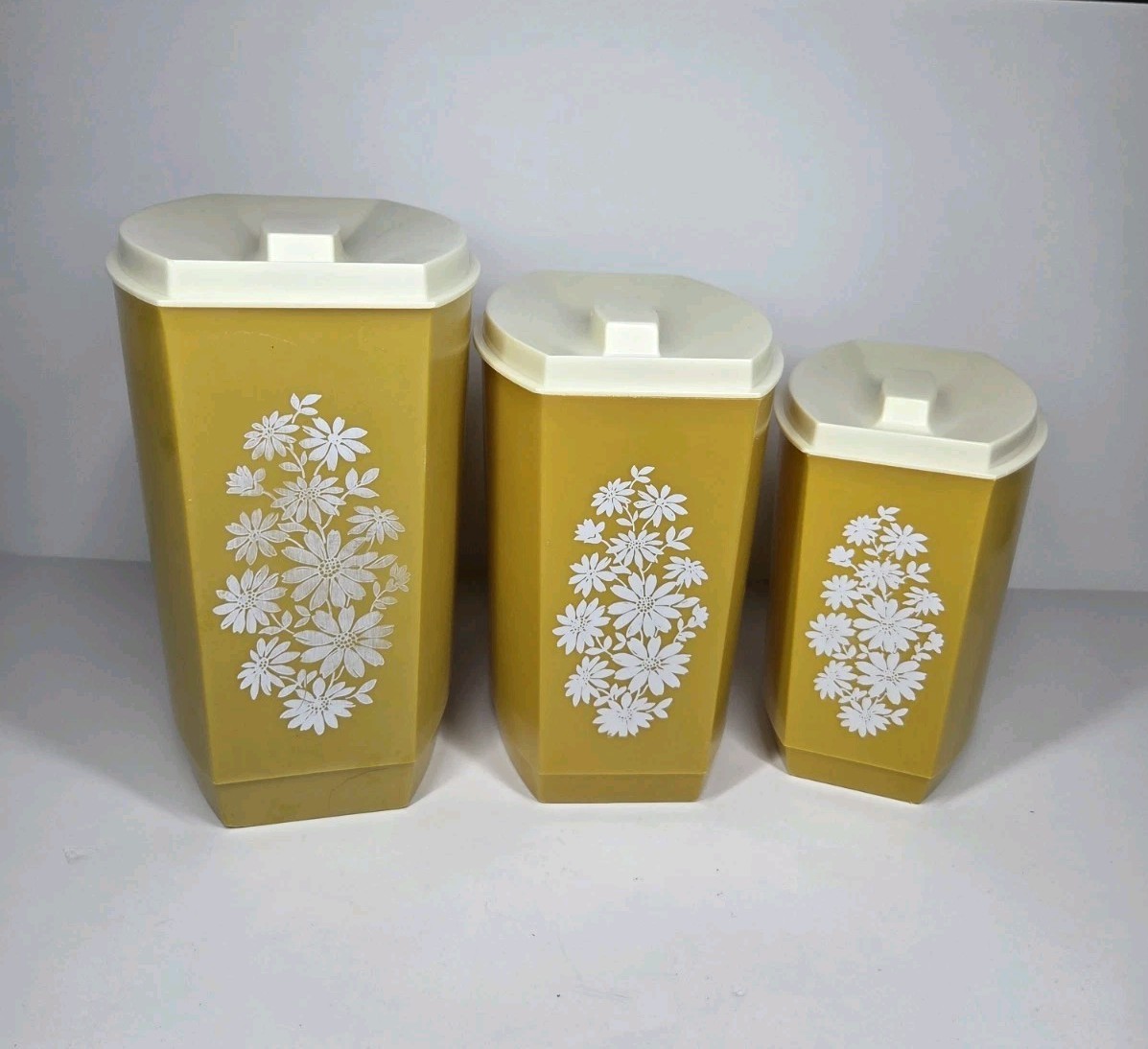 Vintage Retro Yellow Plastic Kitchen Canisters Set 3 Nesting 6pc
