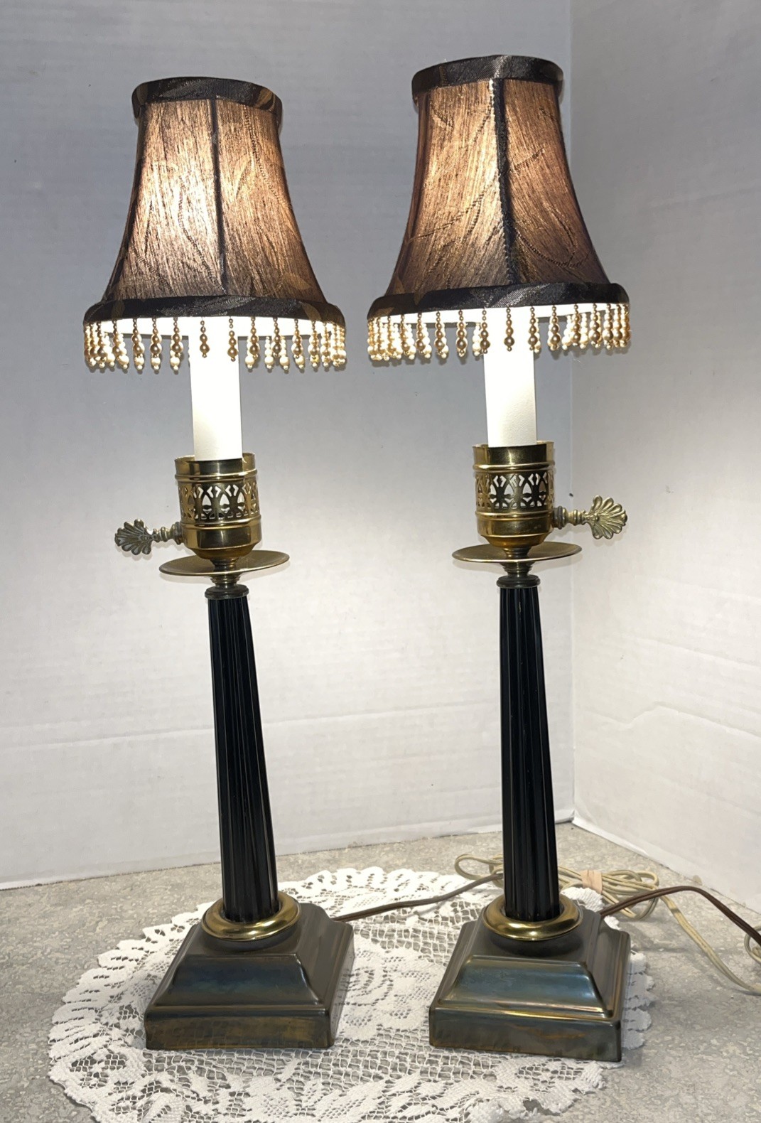 VTG 2 Brass Traditional Candlestick Table Lamps /Shell Switch& Beaded Shades-762