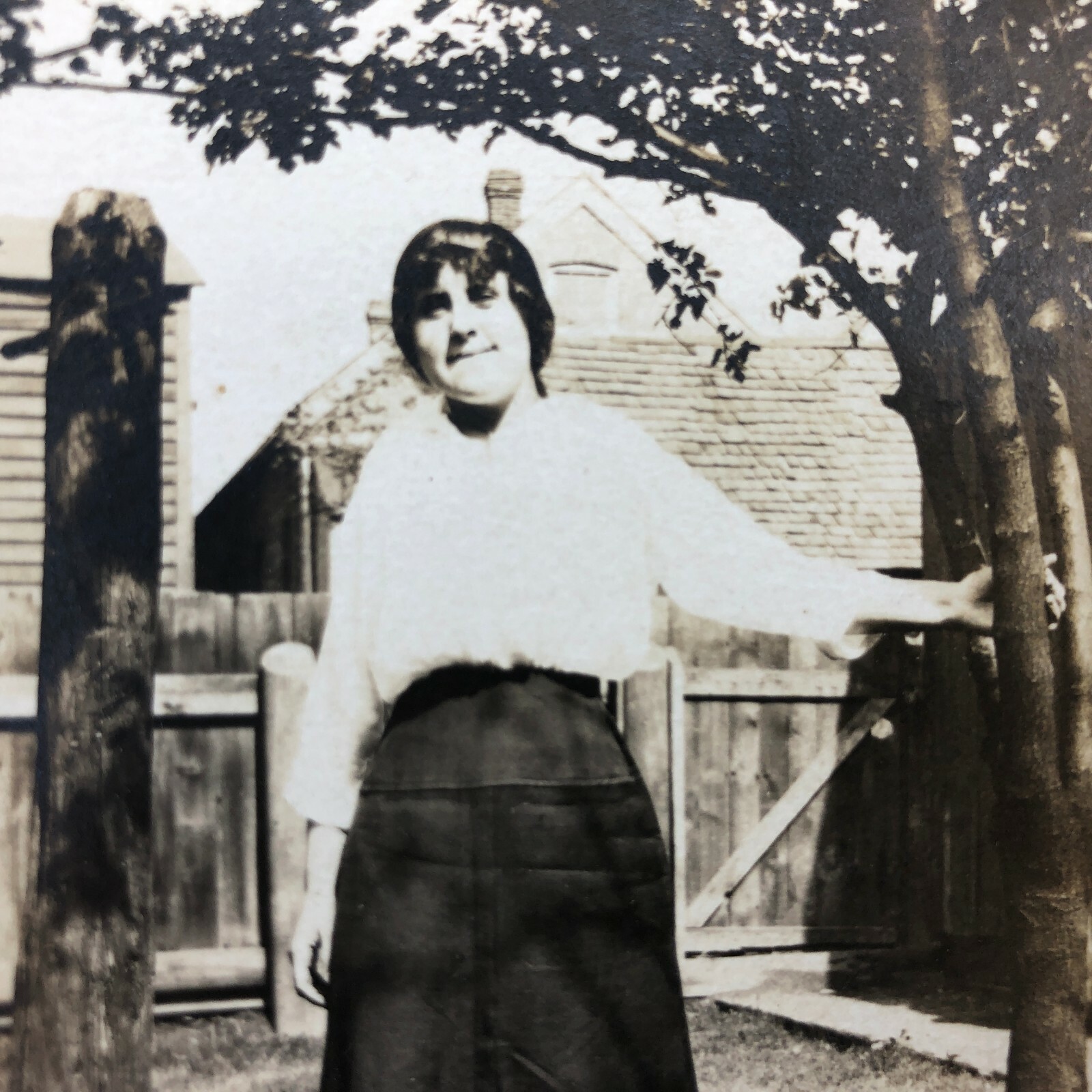 VTG RPPC Postcard New Tree Woman Post Card Backyard Antique Early Home Life 1910