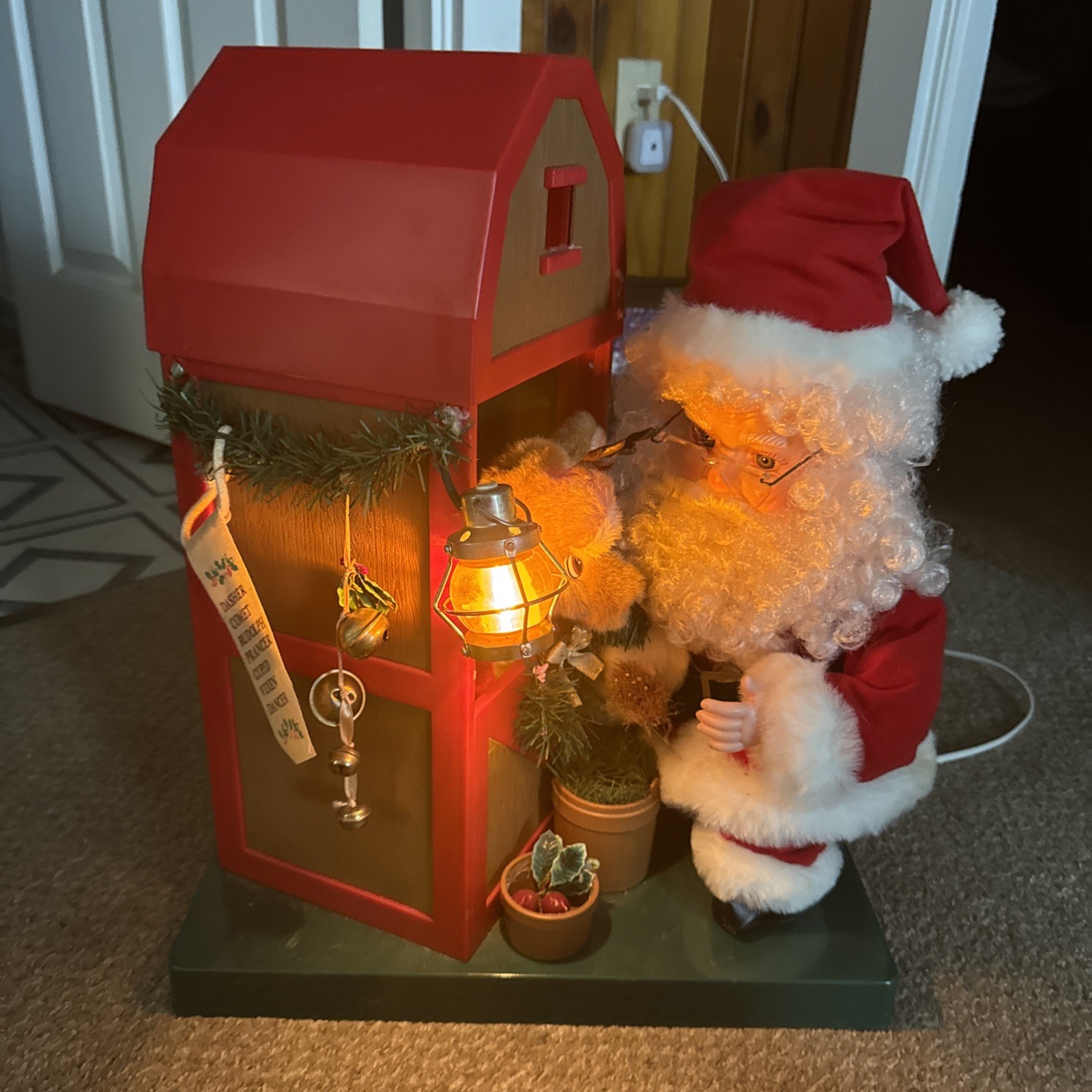 Santa\'s Best DASHER\'S DINER Christmas Lighted Animated Santa & Reindeer WORKS