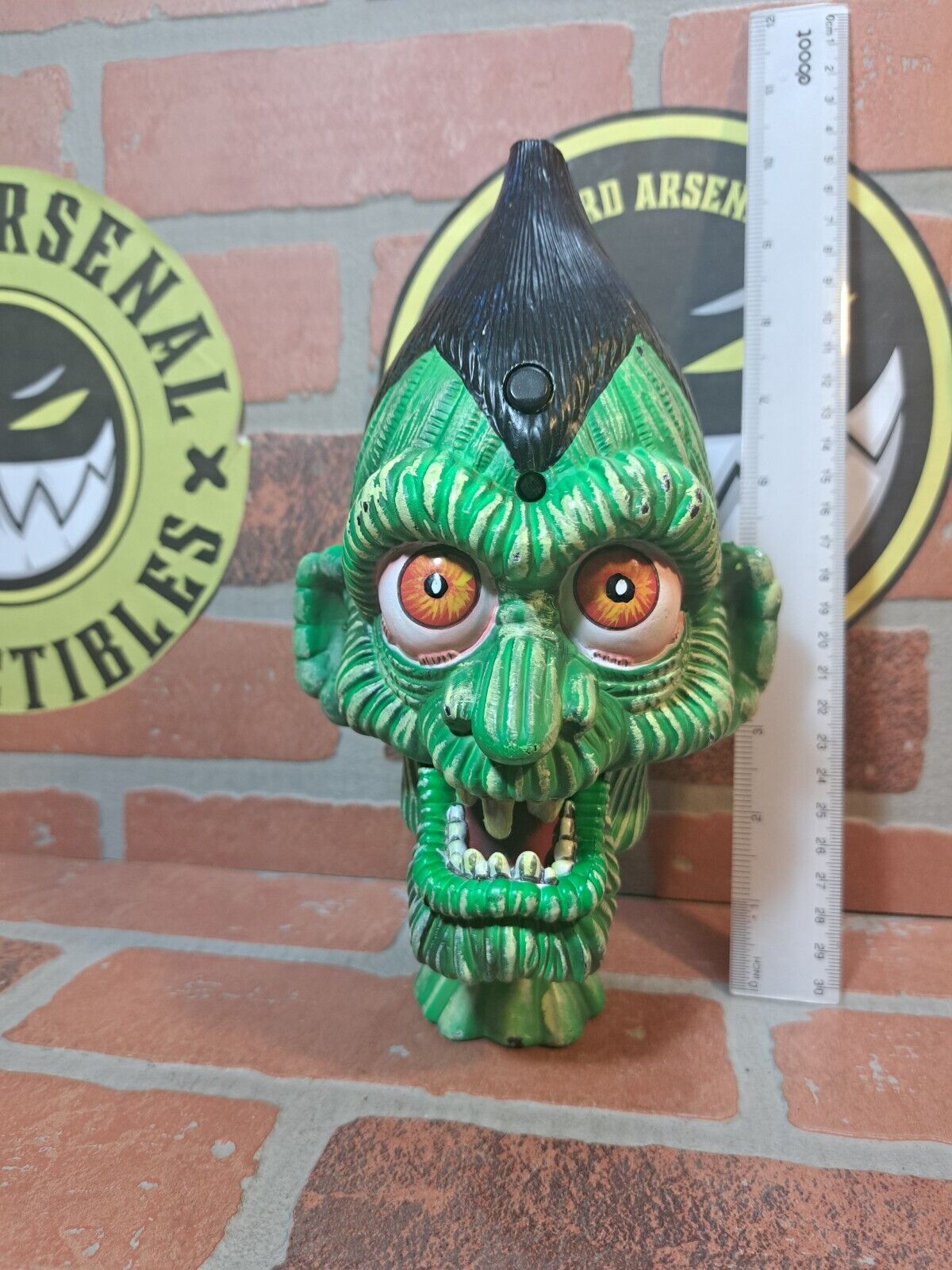 Vintage Gemmy Halloween 9” Shrunken Head Talking Decoration Zombie Witch 