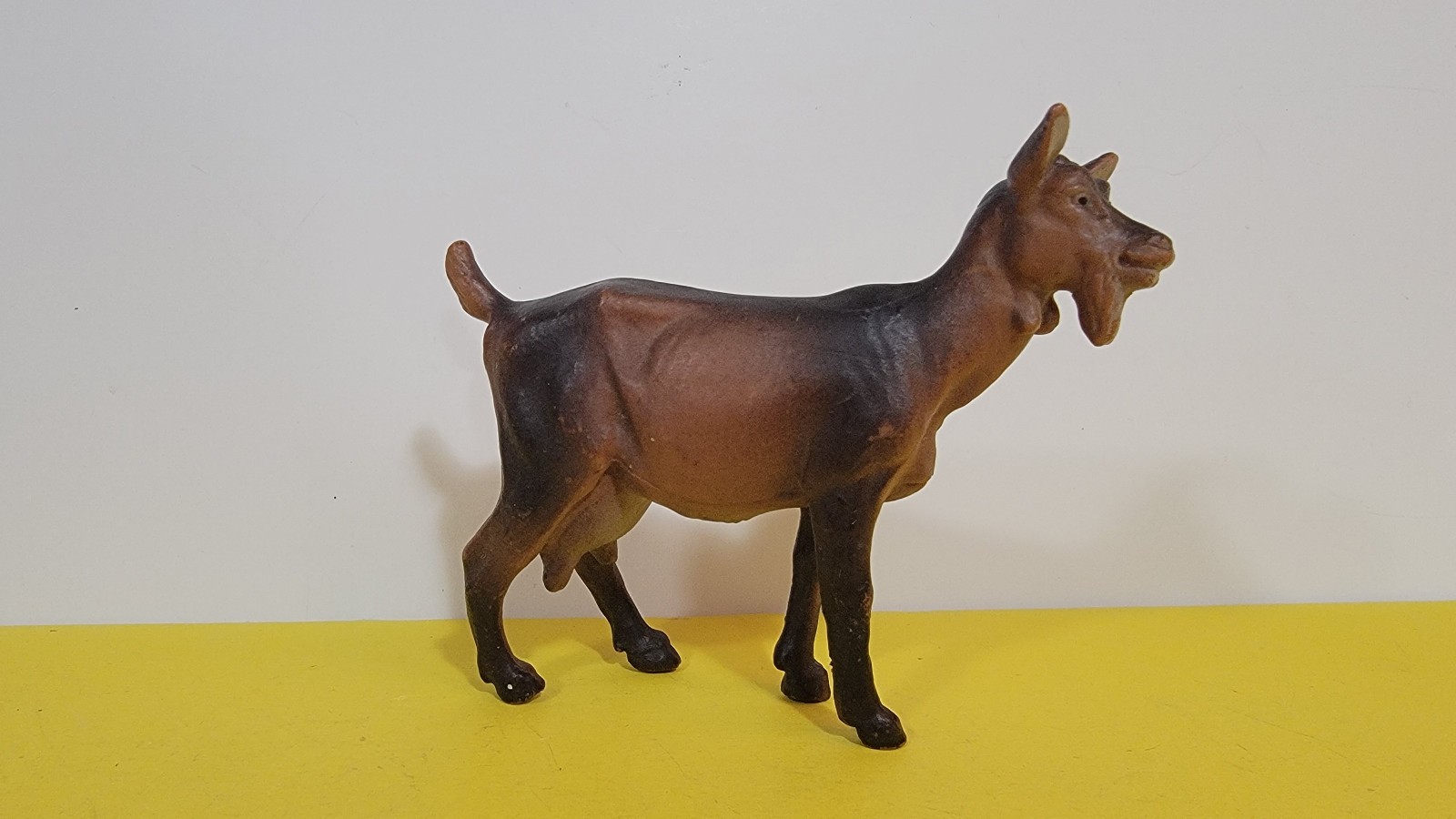 Schleich Brown Nanny Goat 13102 Farm Animal Released 1993 to 2001 Rare Retired