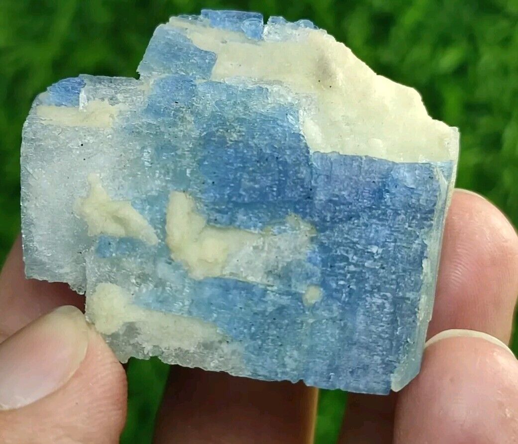 32-gm Alkali Rich Beryl(Vorobyevite) Etched Crystal Having Nice Growth-Dara Pech