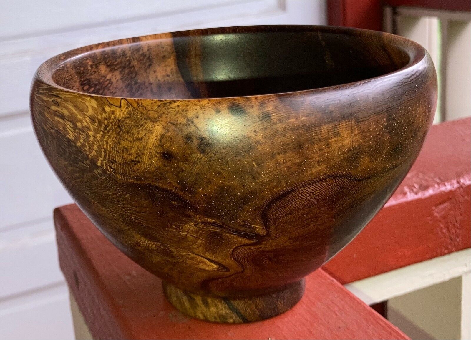 Hawaiian Kolohala Wood Bowl ~ Gallery, Collector\'s & Fine Gift Quality  (521-20)
