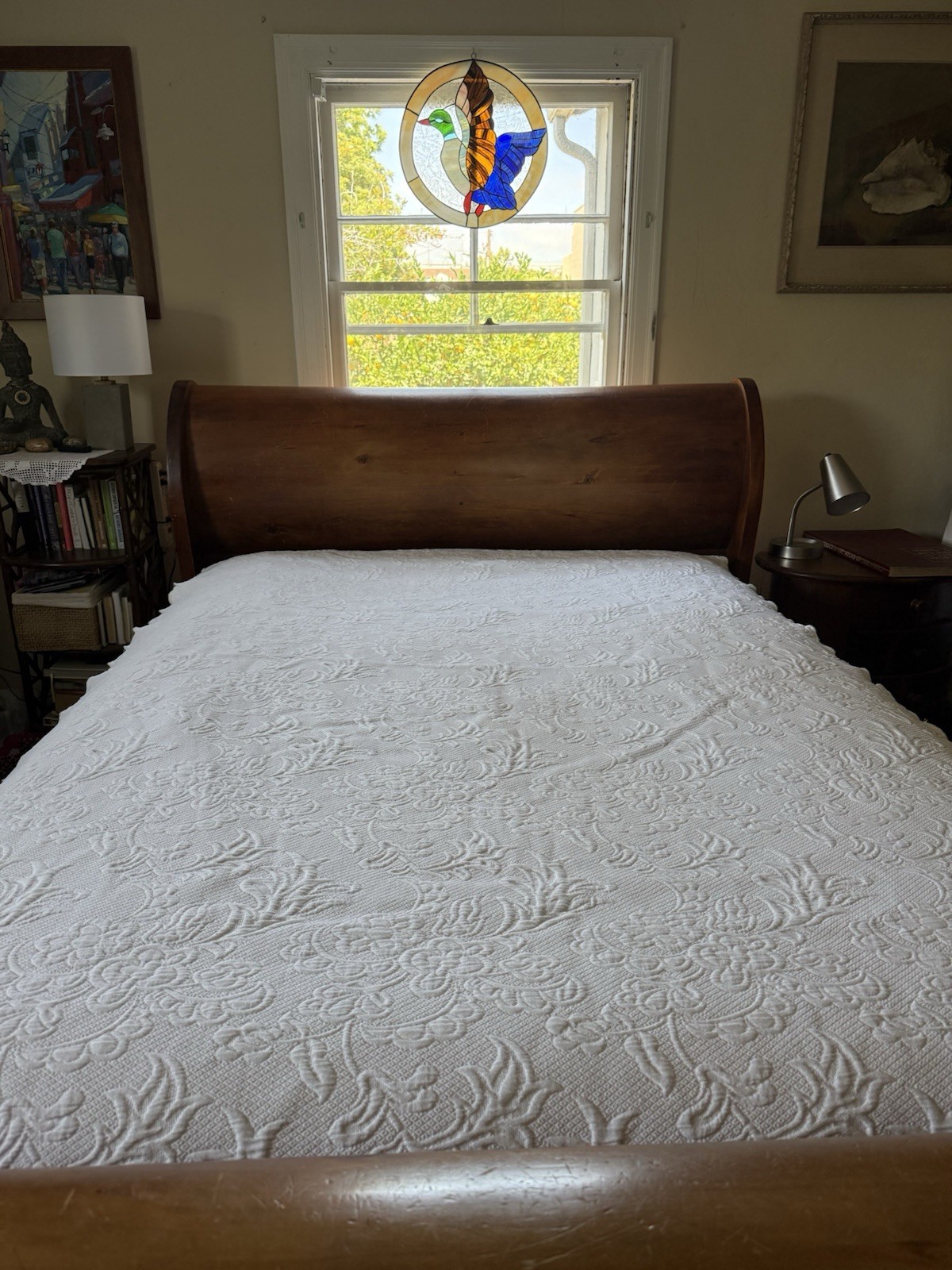 VTG Cotton Matelasse White Coverlet Bedspread 58”X86” Embossed Scalloped Cottage