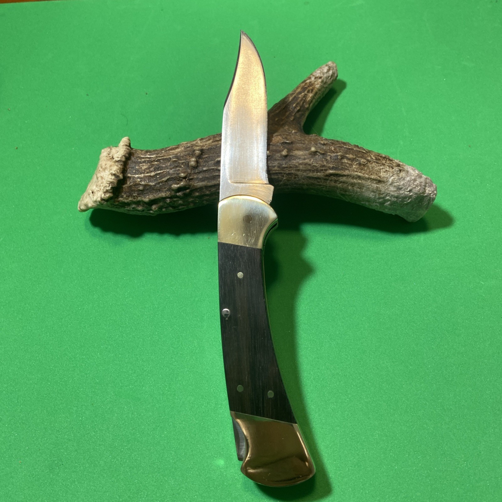 Vintage Buck 112 1970’sAbsolutely Beautiful And Well Preserved 2 Dot 440 Steel