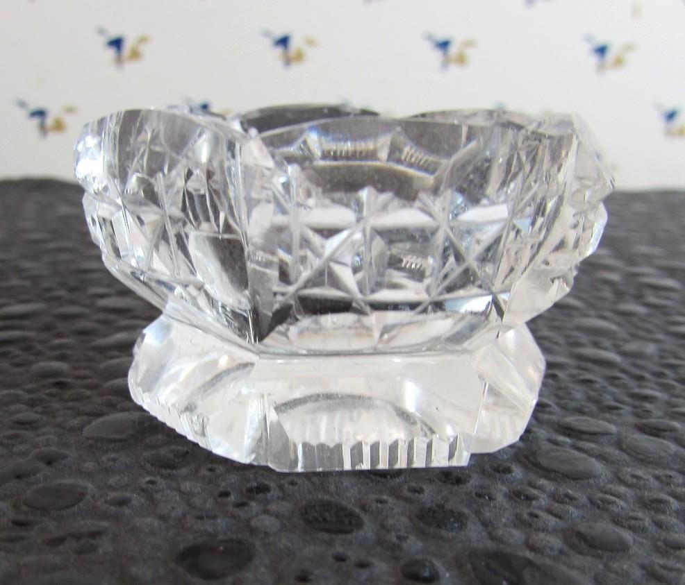 Pedestal Base Beveled Hexagon Open Salt Cellar Dip ca 1900\'s