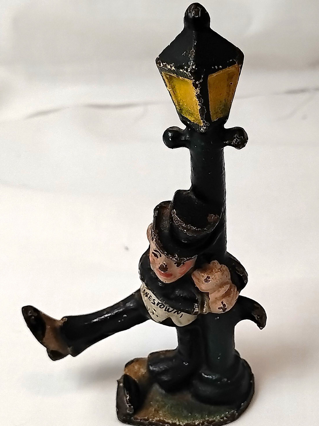 VINTAGE CAST IRON BOTTLE OPENER-1947-DRUNK ON A LAMP POST