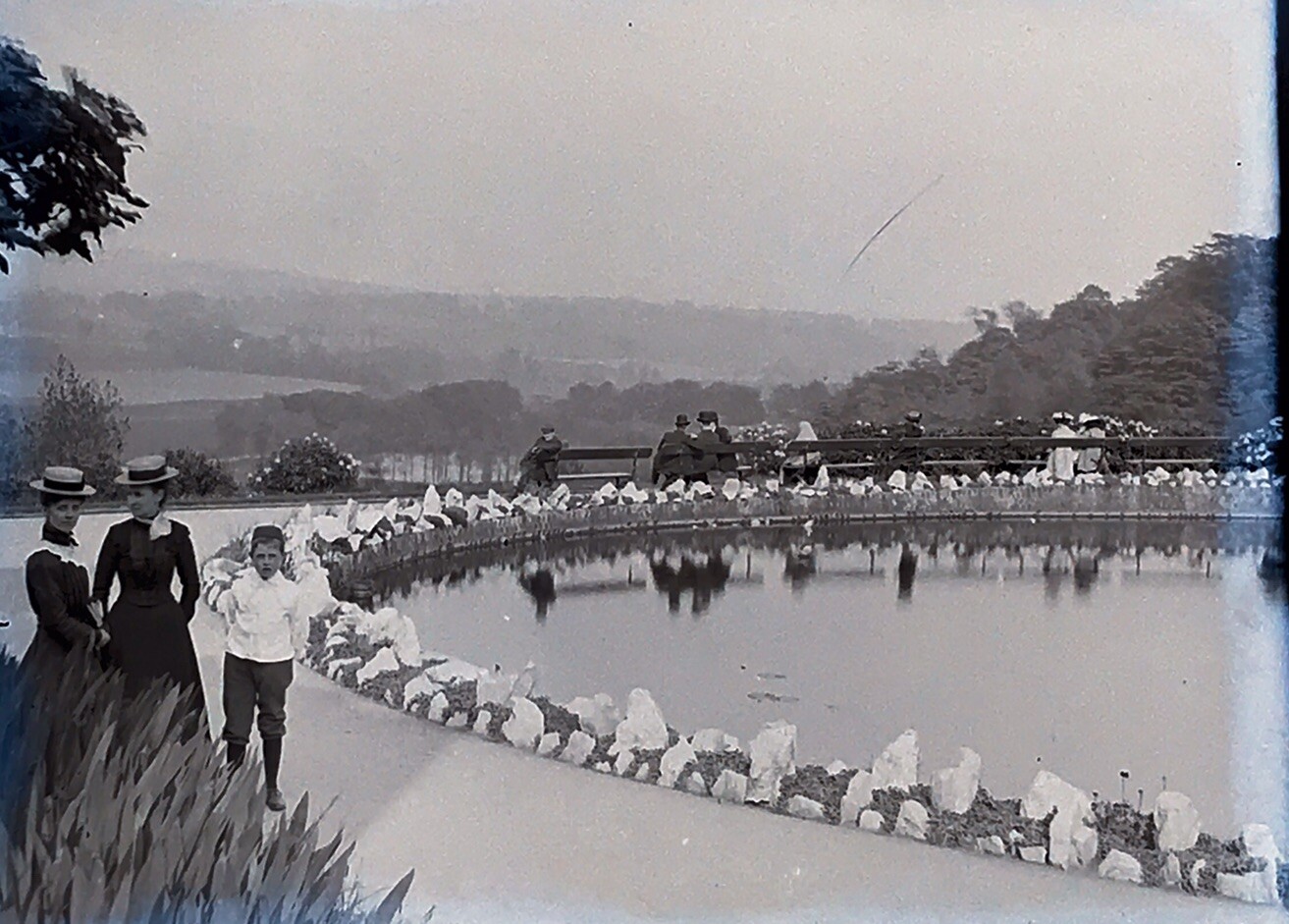 Vernon Park, Stockport. c.1895-1905. 6.5x4.75 inches. Glass Negative.