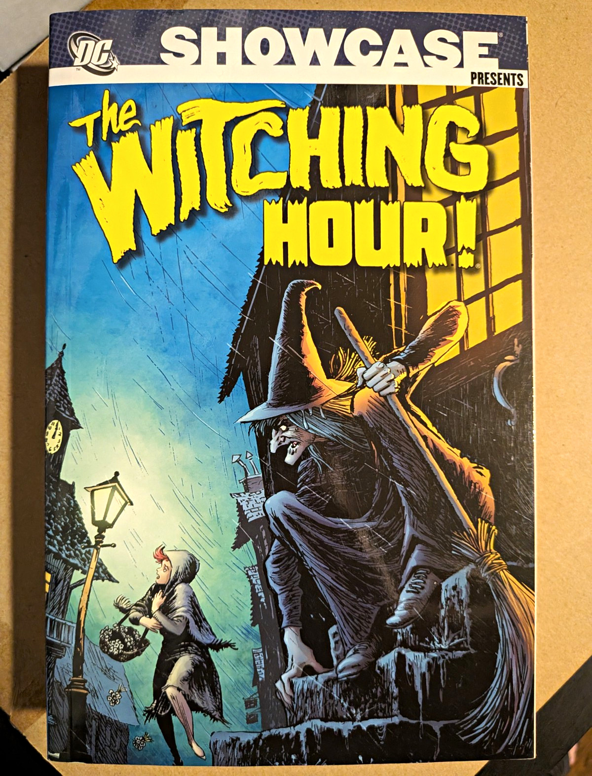 DC Comics Showcase Presents: The Witching Hour 2011 RARE OOP (US seller)
